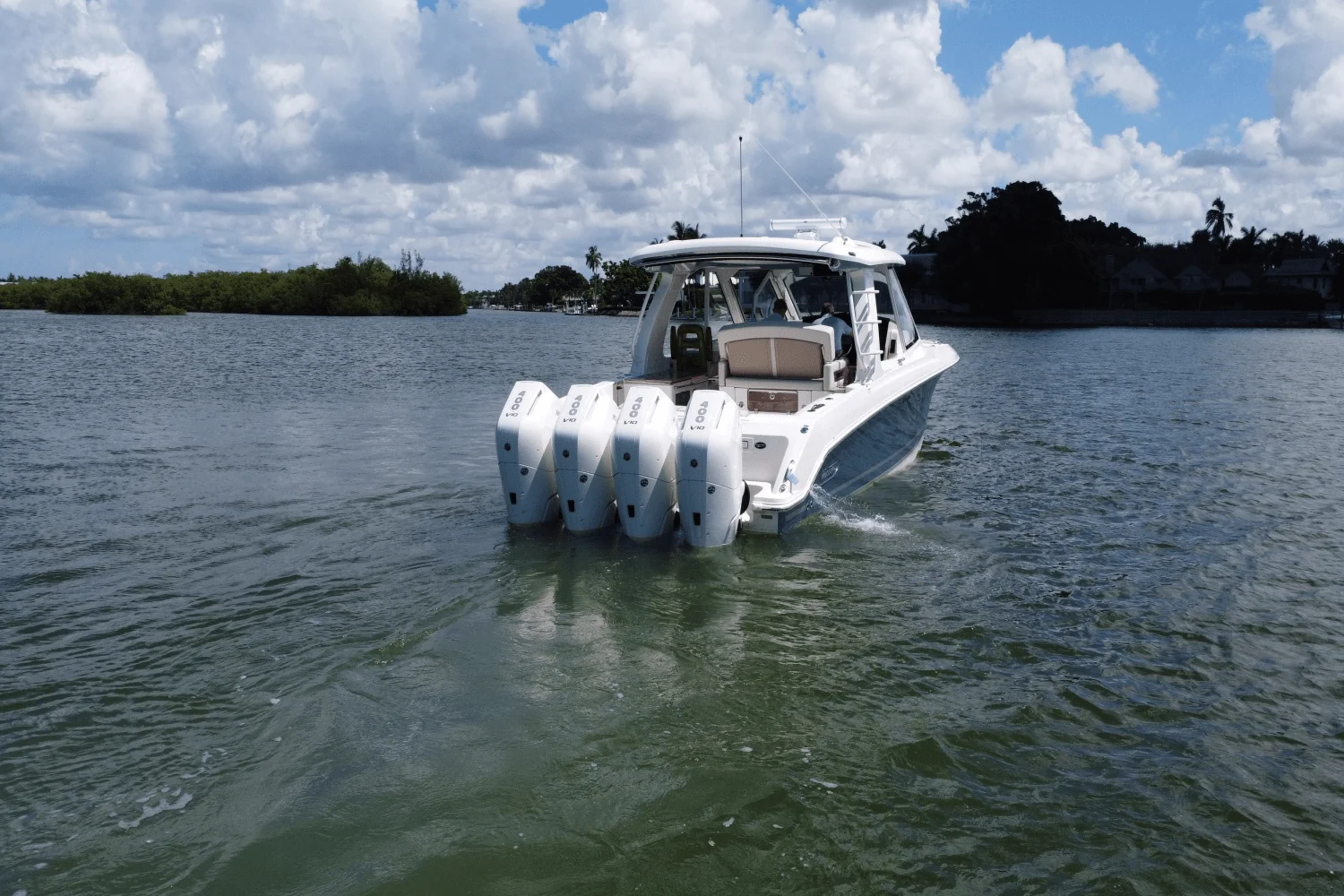 2025 Boston Whaler 380 Realm Image Thumbnail #8