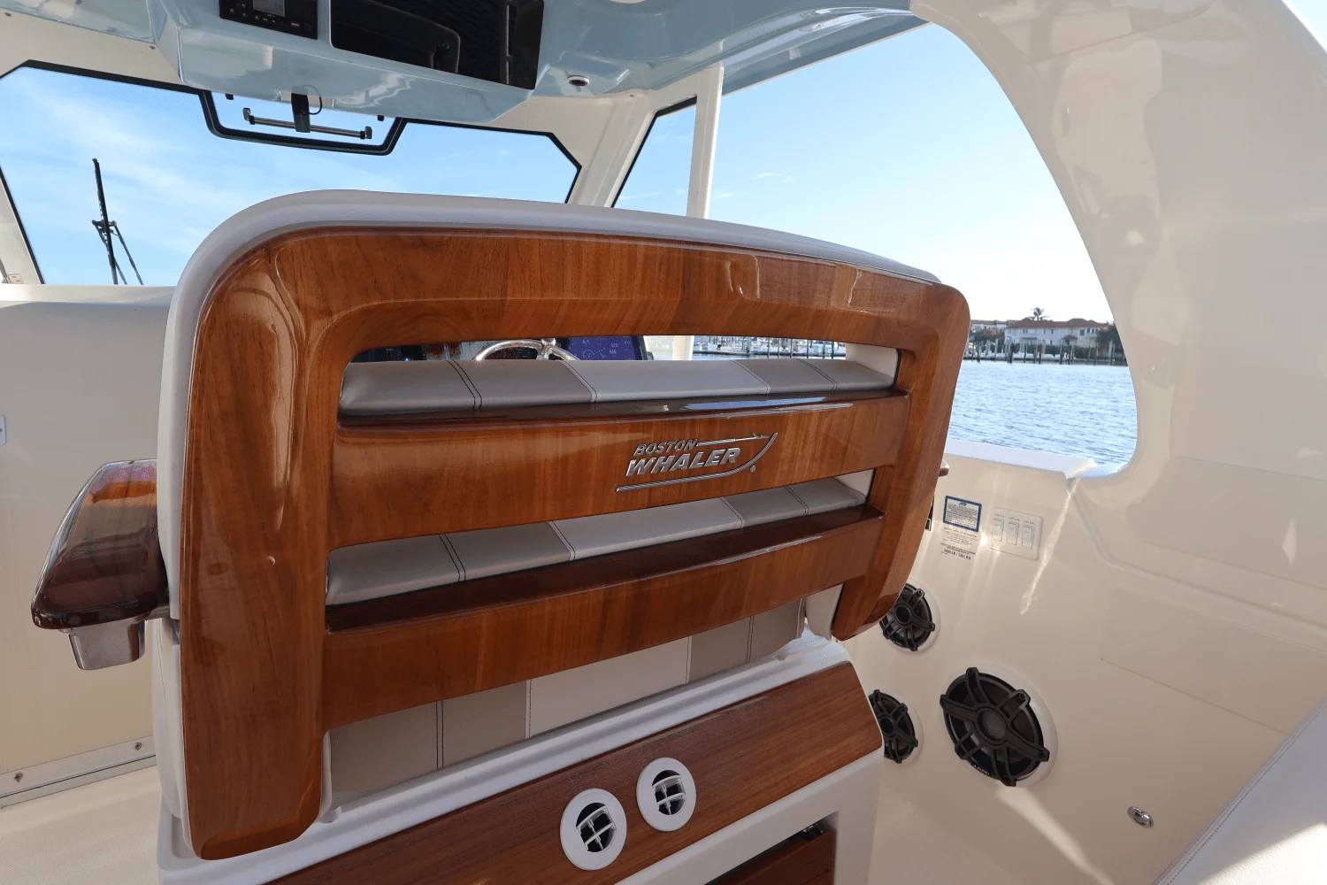 2025 Boston Whaler 380 Realm Image Thumbnail #41