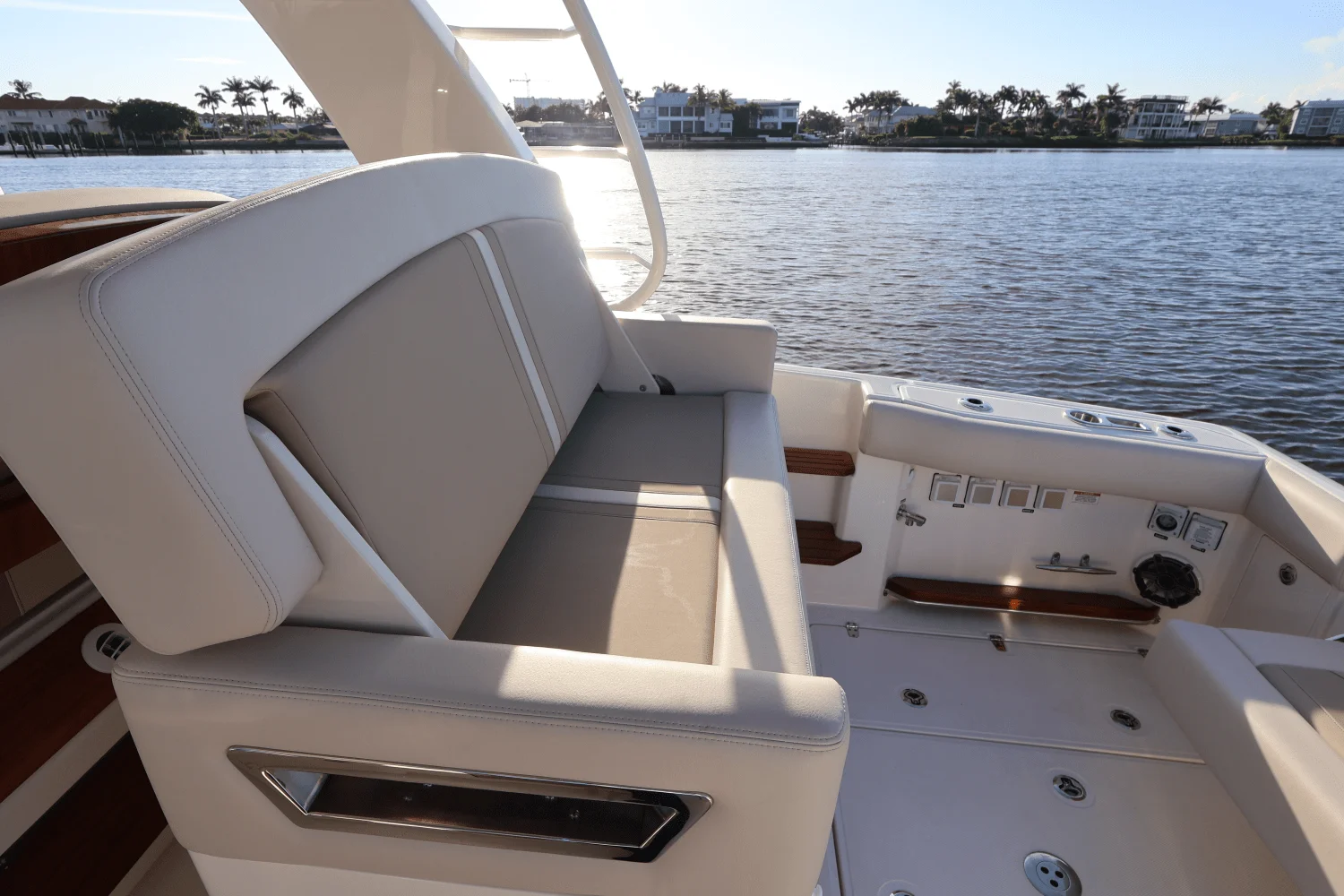 2025 Boston Whaler 380 Realm Image Thumbnail #49