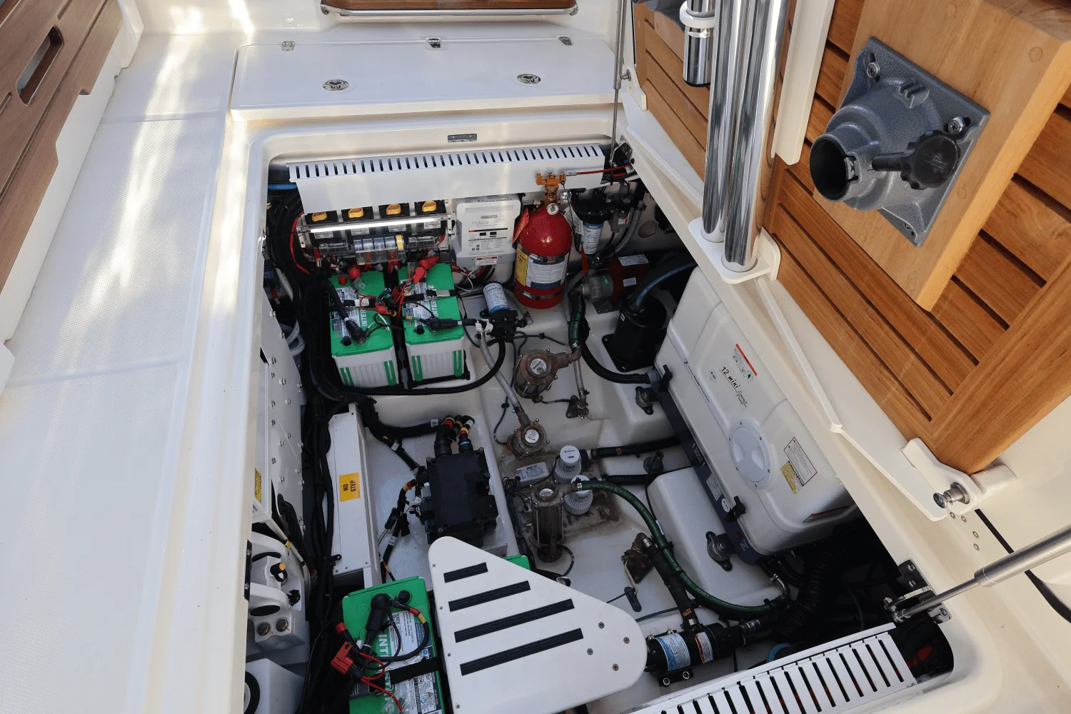 2025 Boston Whaler 380 Realm Image Thumbnail #59