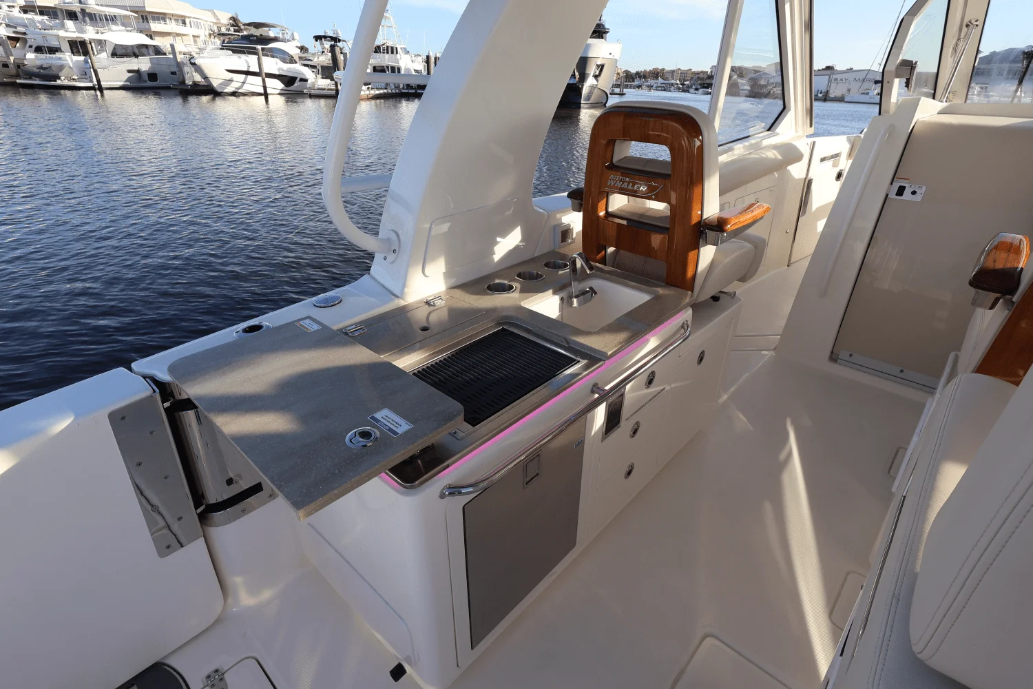 2025 Boston Whaler 380 Realm Image Thumbnail #46