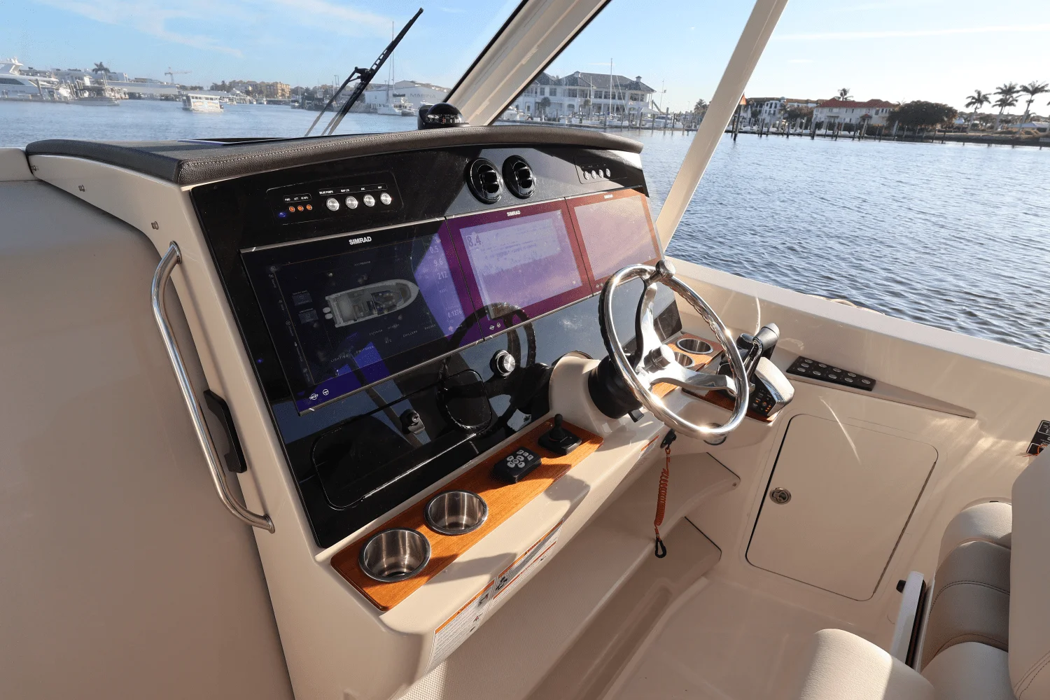 2025 Boston Whaler 380 Realm Image Thumbnail #37