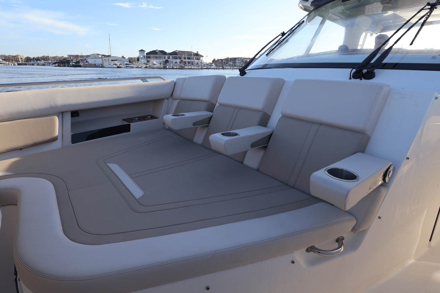 2025 Boston Whaler 380 Realm Image Thumbnail #24