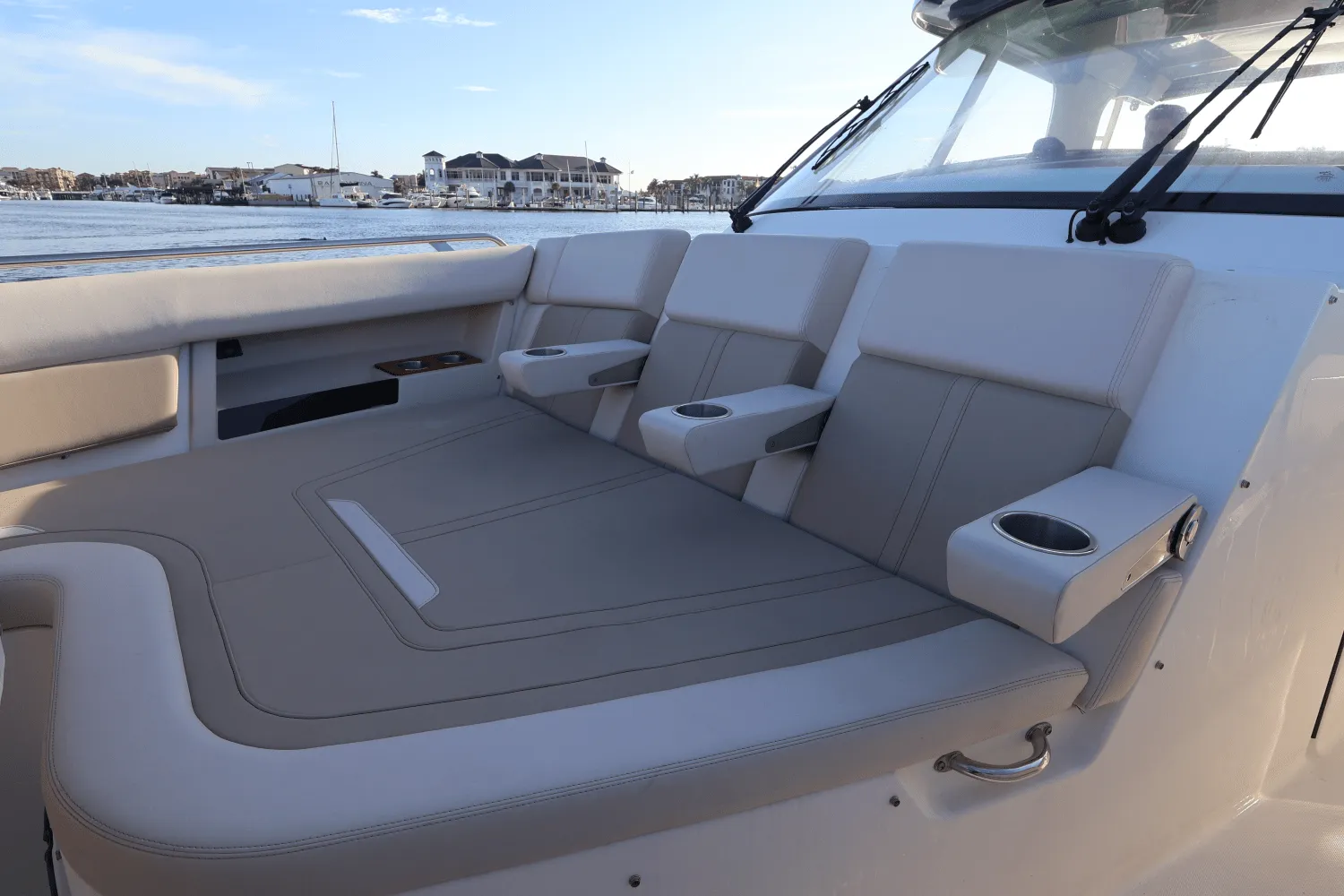 2025 Boston Whaler 380 Realm Image Thumbnail #24