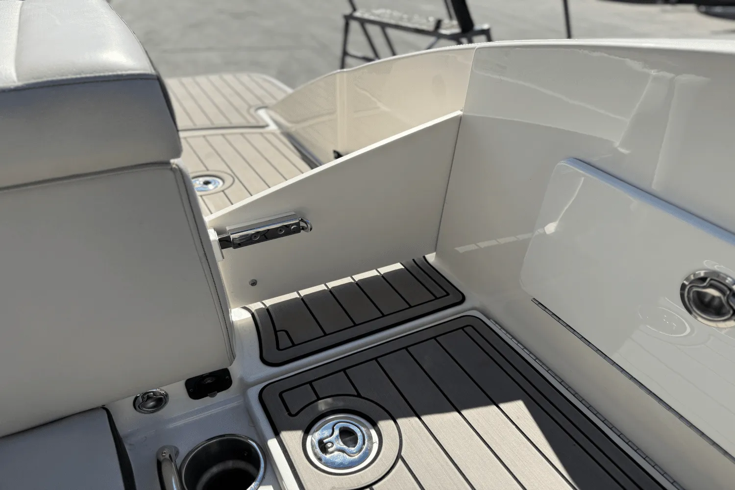 2022 Sea Ray SPX 230 OB Image Thumbnail #15