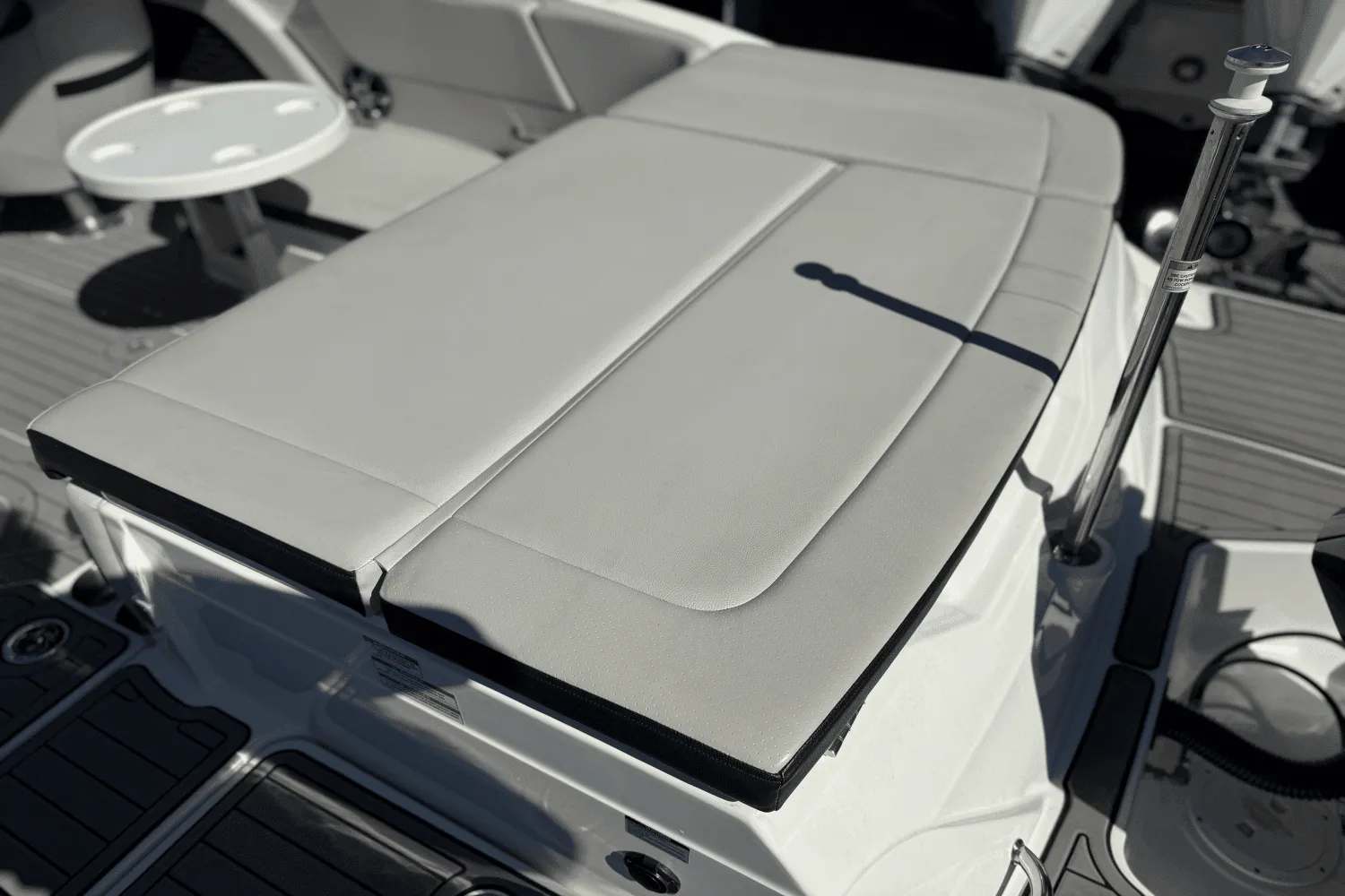 2022 Sea Ray SPX 230 OB Image Thumbnail #10