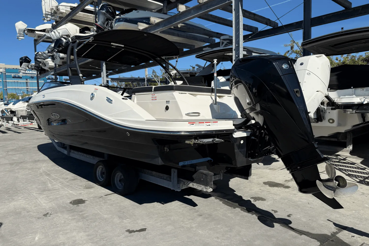 2022 Sea Ray SPX 230 OB Image Thumbnail #5