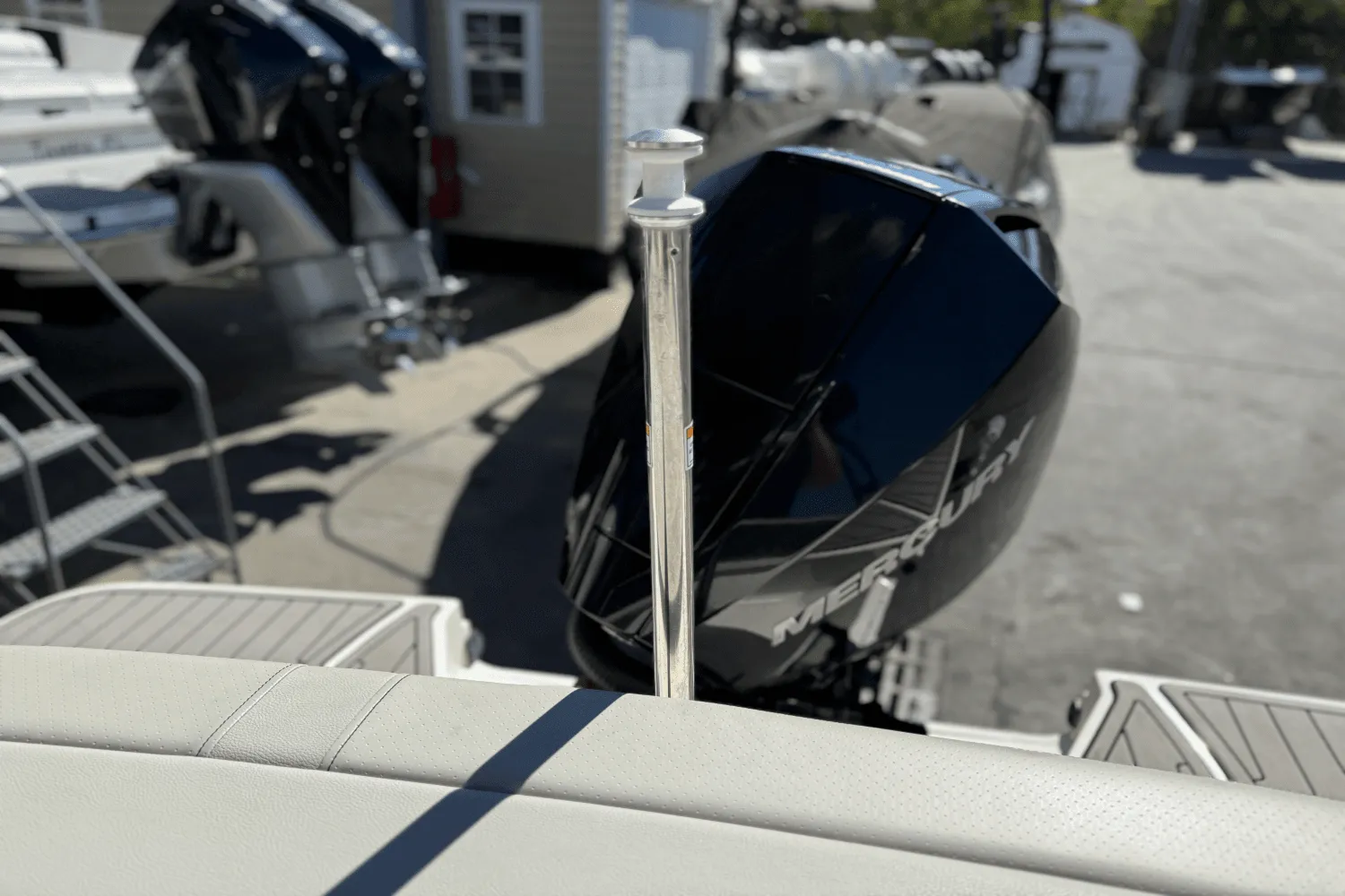 2022 Sea Ray SPX 230 OB Image Thumbnail #9