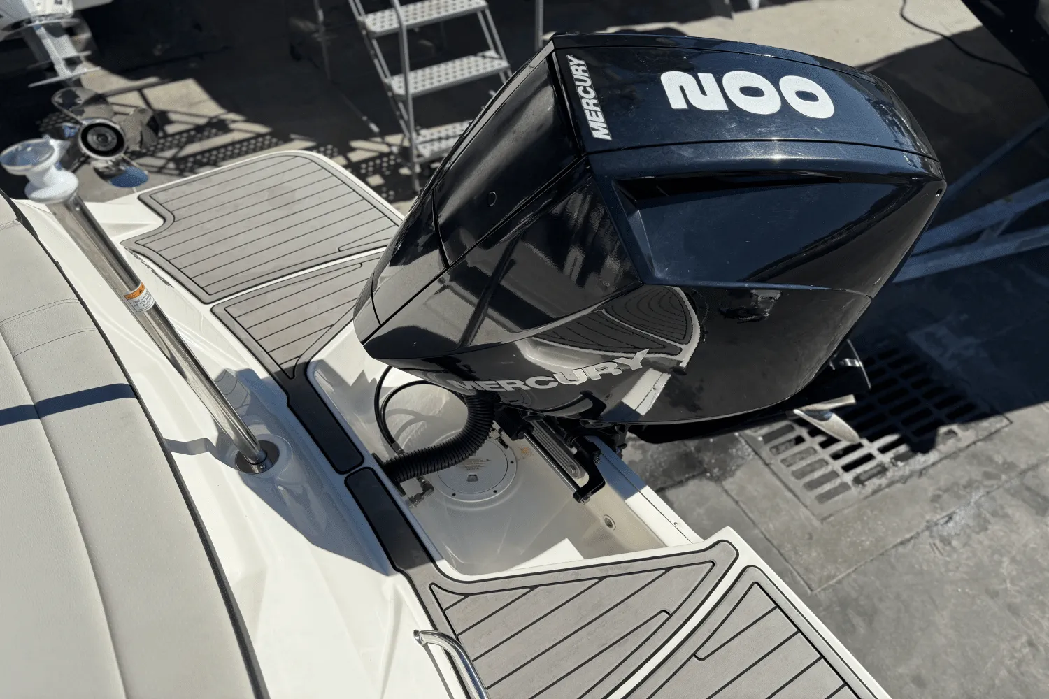 2022 Sea Ray SPX 230 OB Image Thumbnail #8