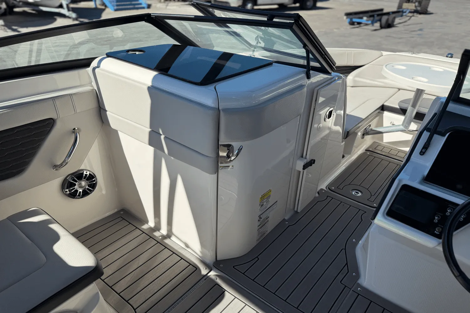 2022 Sea Ray SPX 230 OB Image Thumbnail #27
