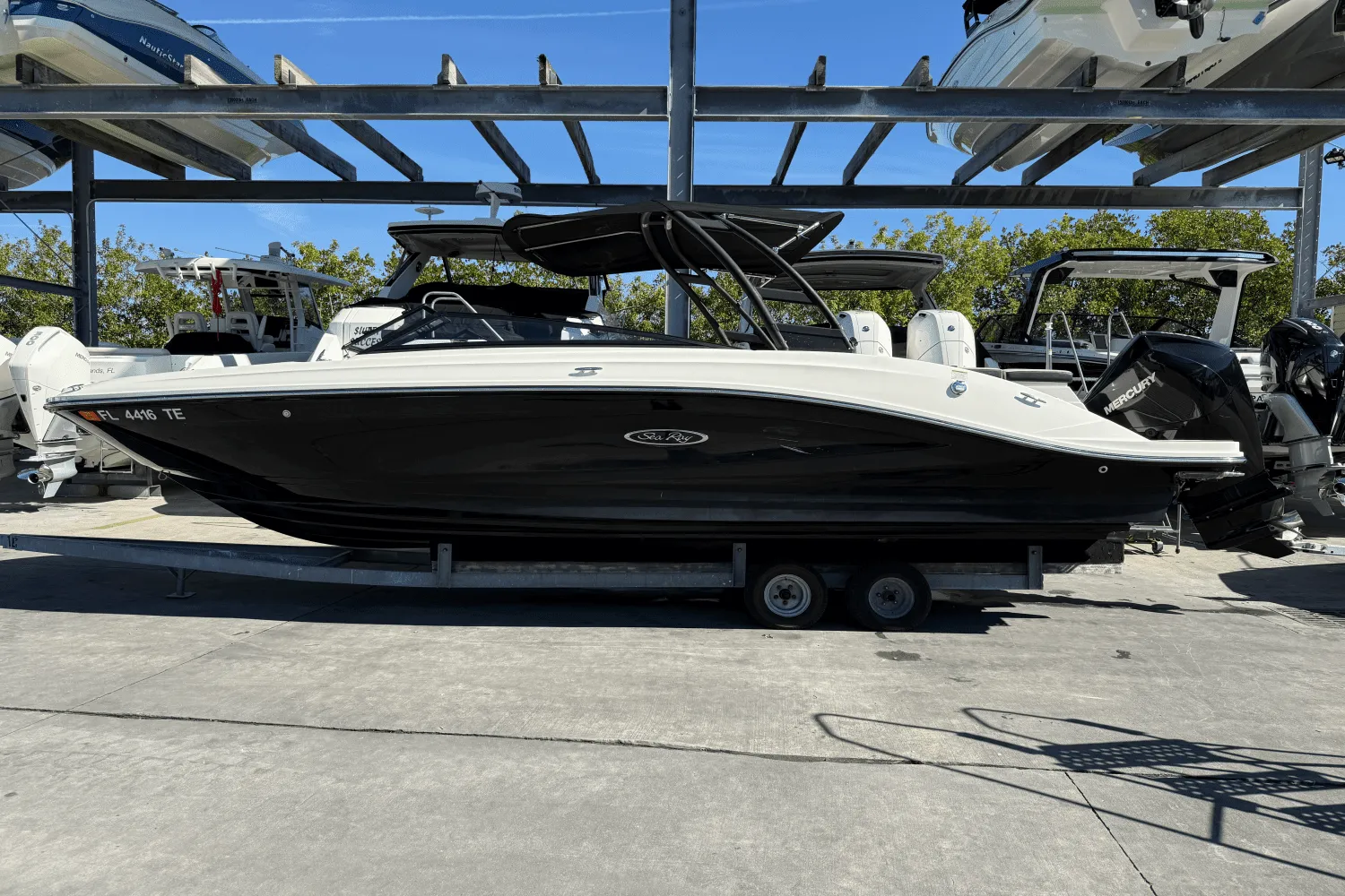 2022 Sea Ray SPX 230 OB Image Thumbnail #6