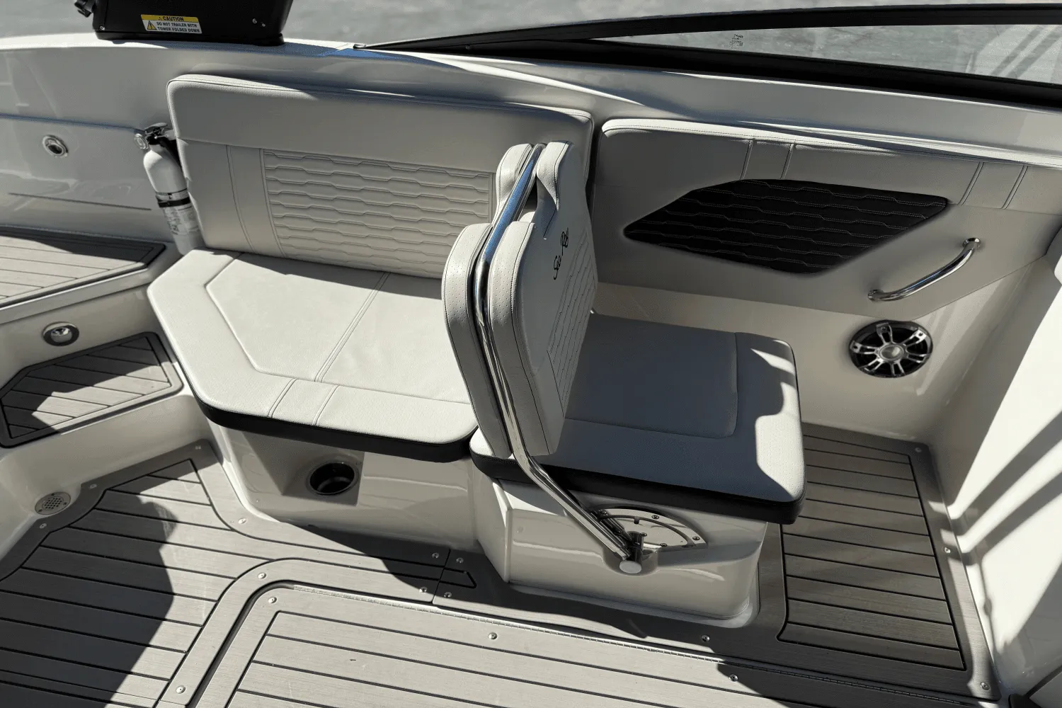2022 Sea Ray SPX 230 OB Image Thumbnail #23