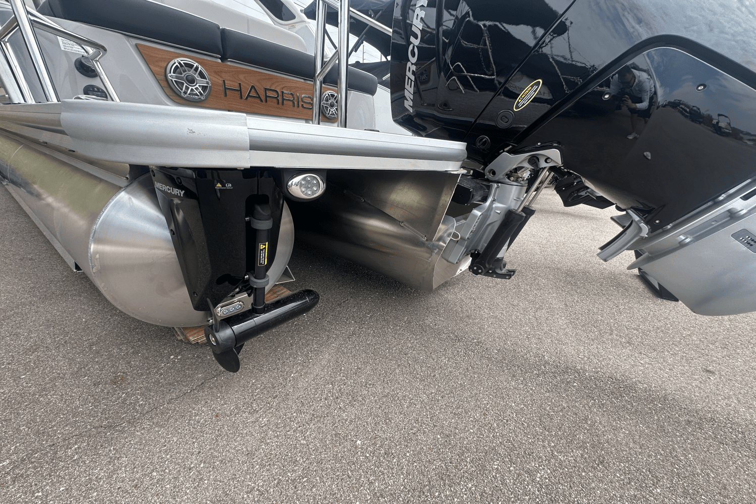 2025 Harris Grand Mariner 250 Image Thumbnail #8