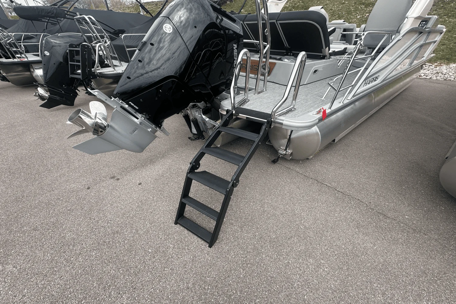 2025 Harris Grand Mariner 250 Image Thumbnail #9