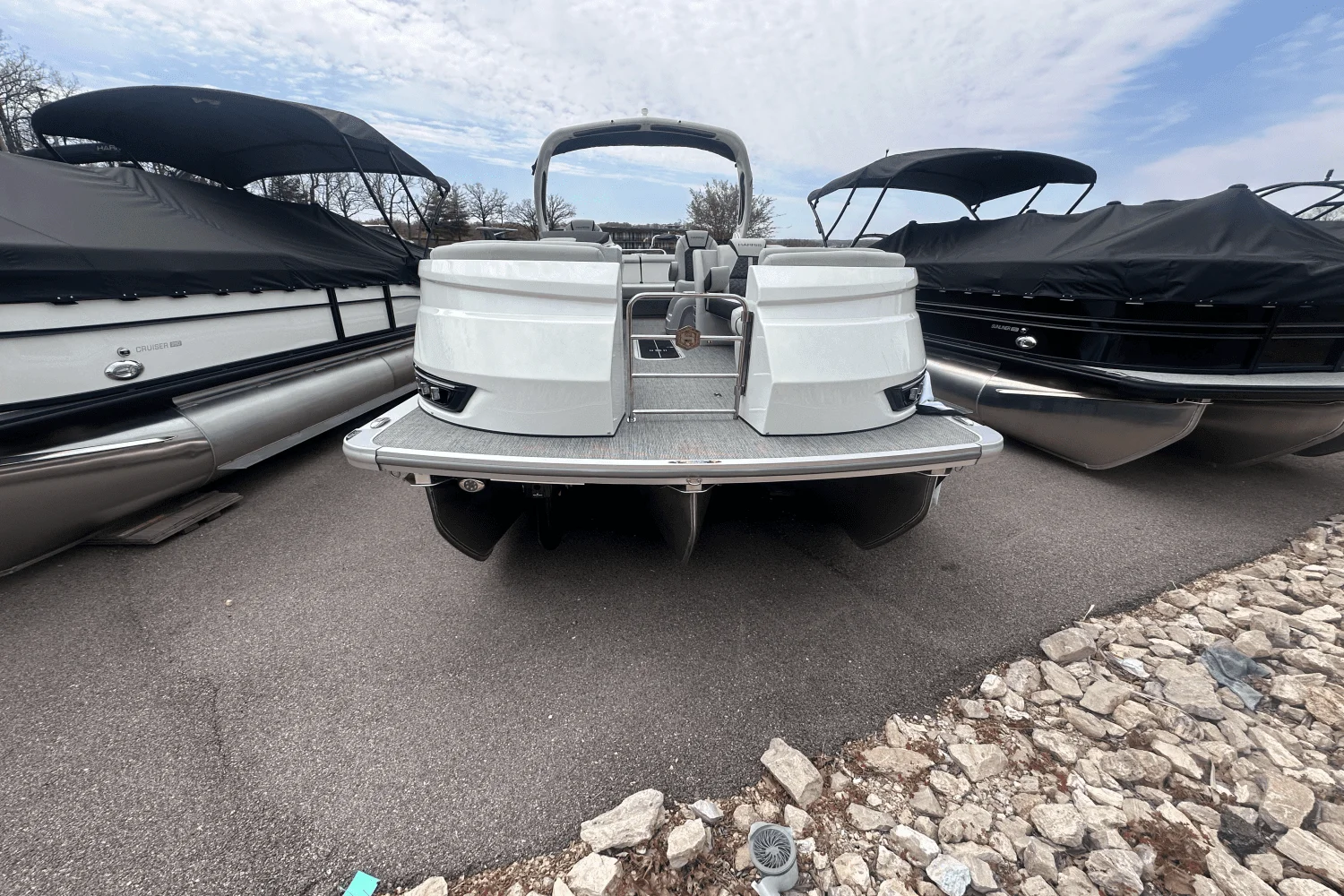 2025 Harris Grand Mariner 250 Image Thumbnail #1