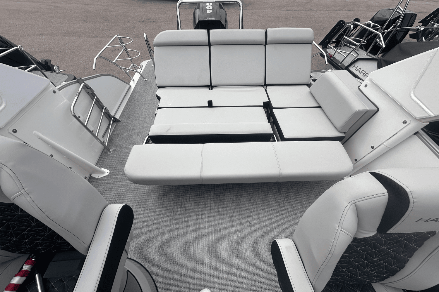 2025 Harris Grand Mariner 250 Image Thumbnail #15