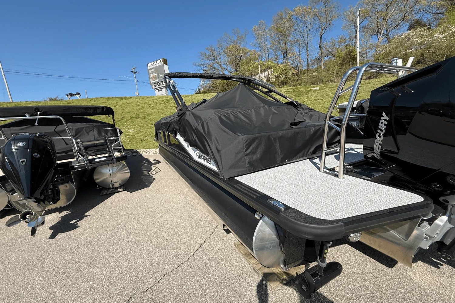 2025 Harris Grand Mariner 250 Image Thumbnail #11