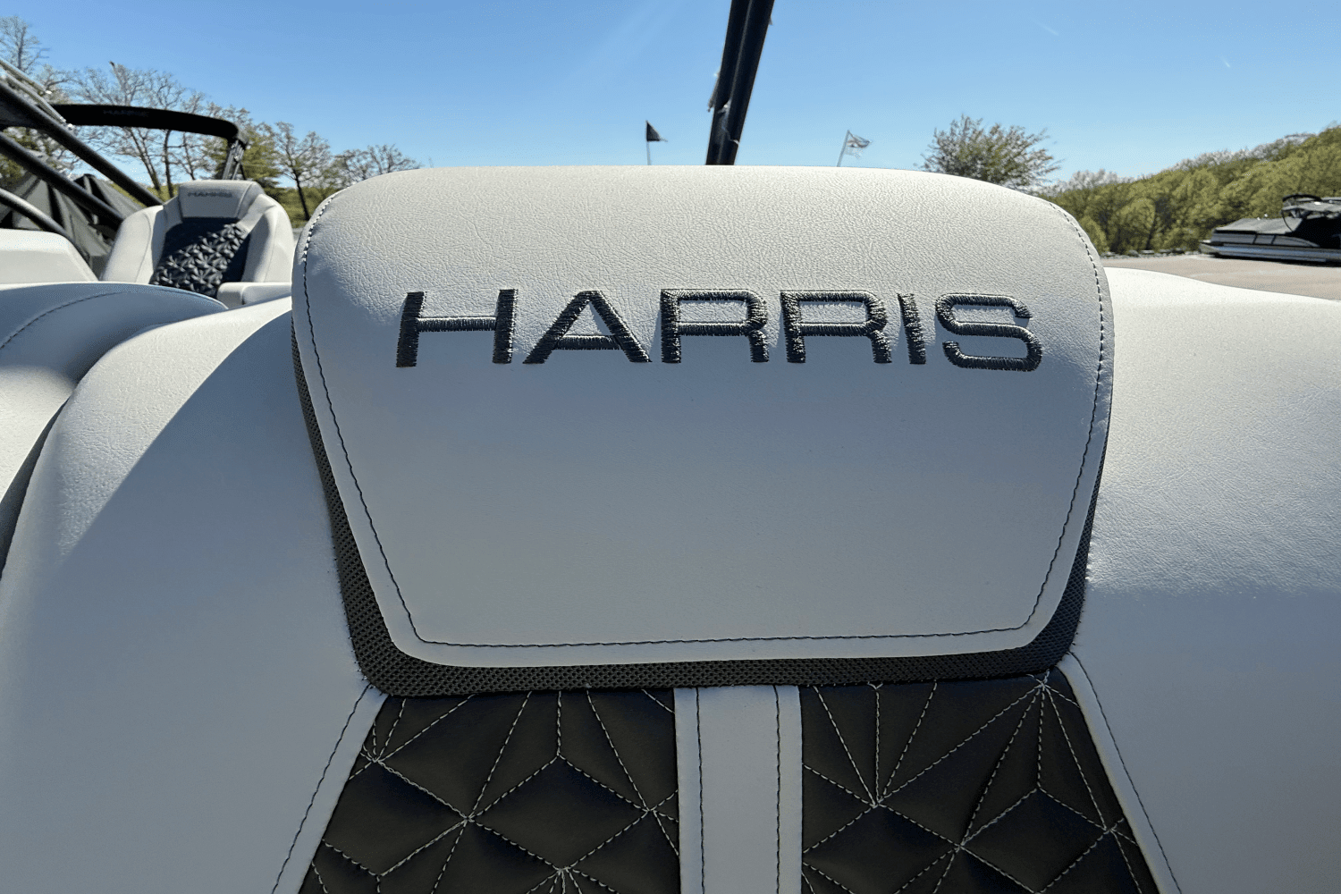 2025 Harris Grand Mariner 250 Image Thumbnail #30