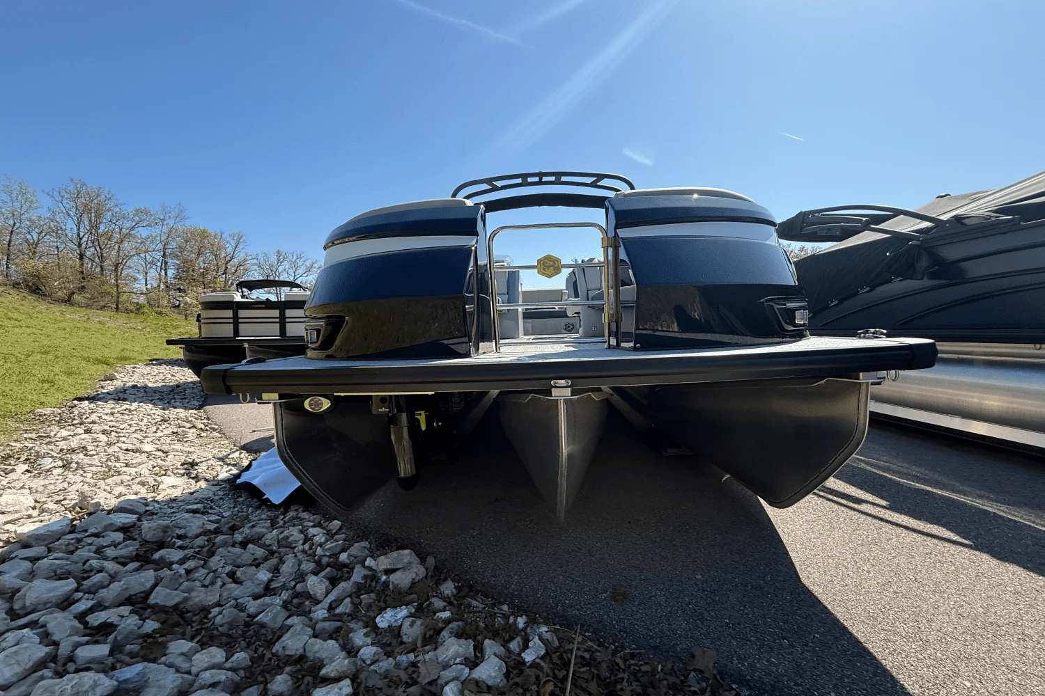 2025 Harris Grand Mariner 250 Image Thumbnail #3