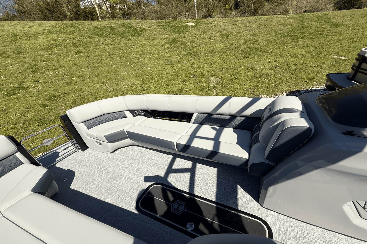 2025 Harris Grand Mariner 250 Image Thumbnail #27