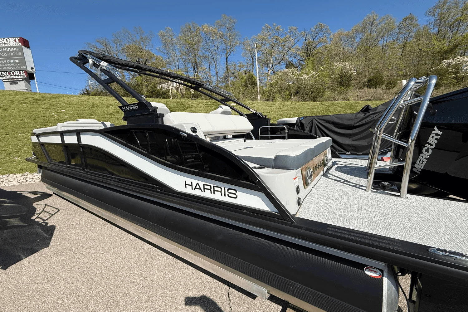 2025 Harris Grand Mariner 250 Image Thumbnail #6