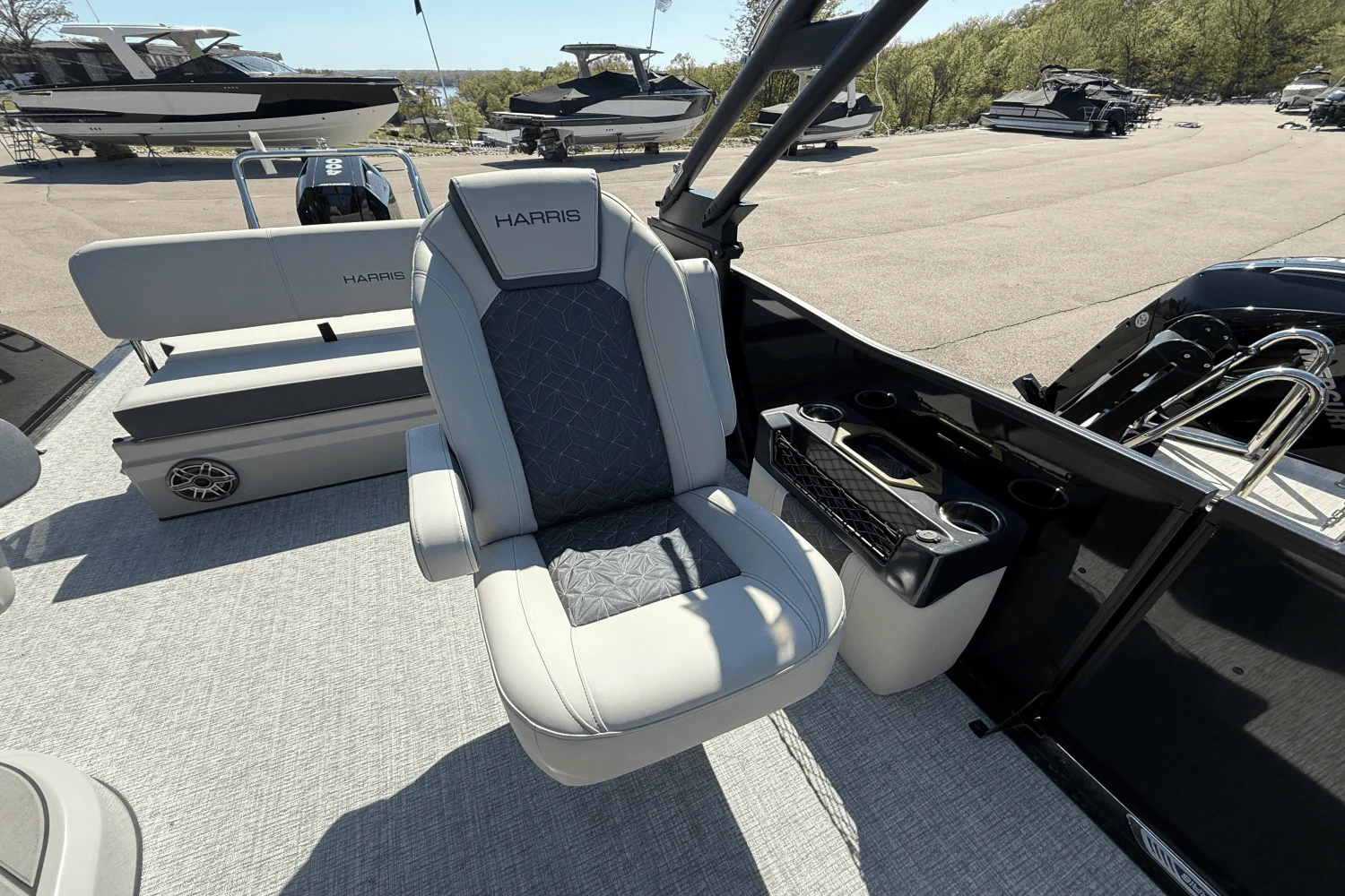 2025 Harris Grand Mariner 250 Image Thumbnail #20