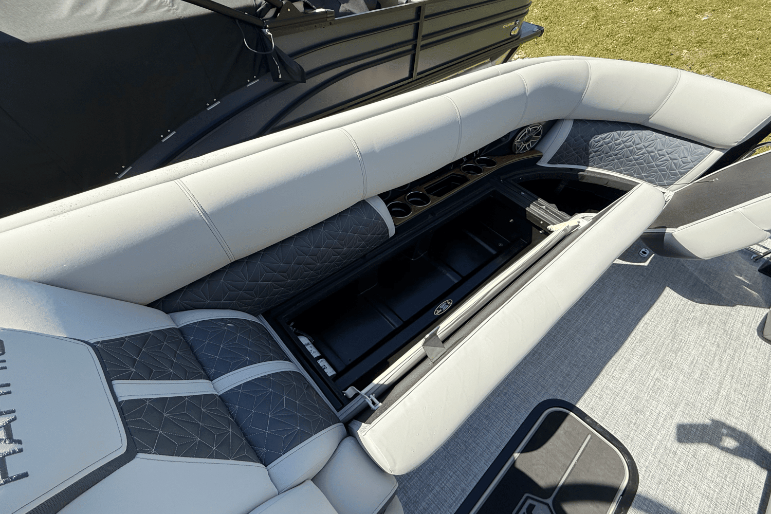 2025 Harris Grand Mariner 250 Image Thumbnail #19