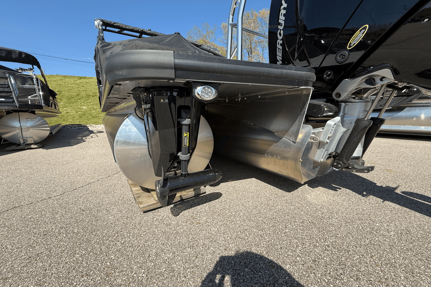 2025 Harris Grand Mariner 250 Image Thumbnail #10