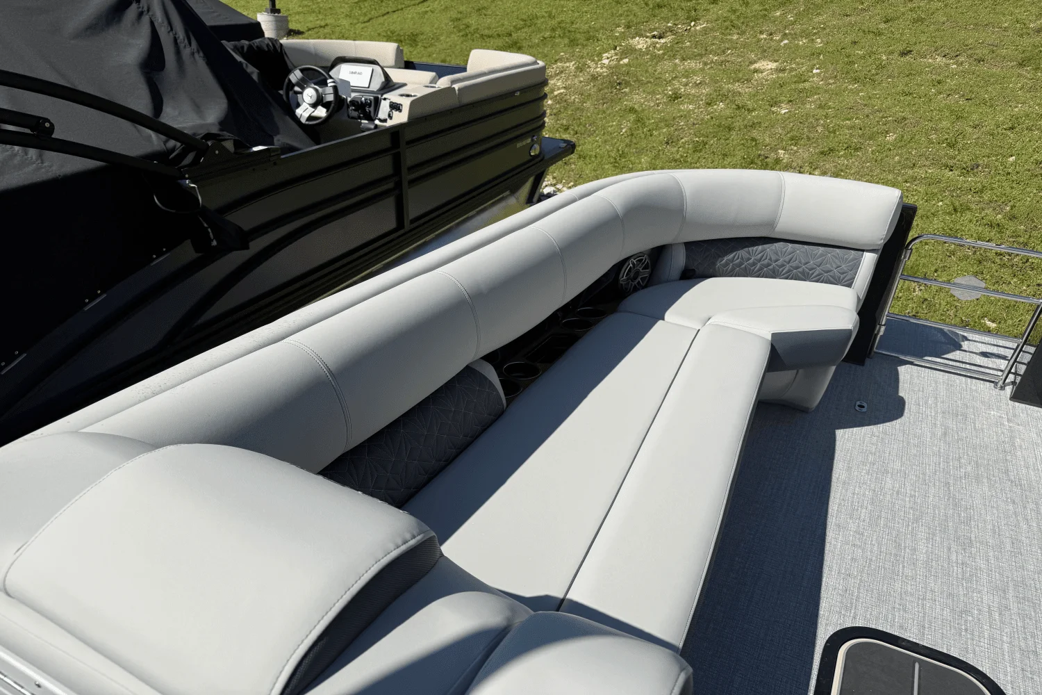 2025 Harris Grand Mariner 250 Image Thumbnail #25