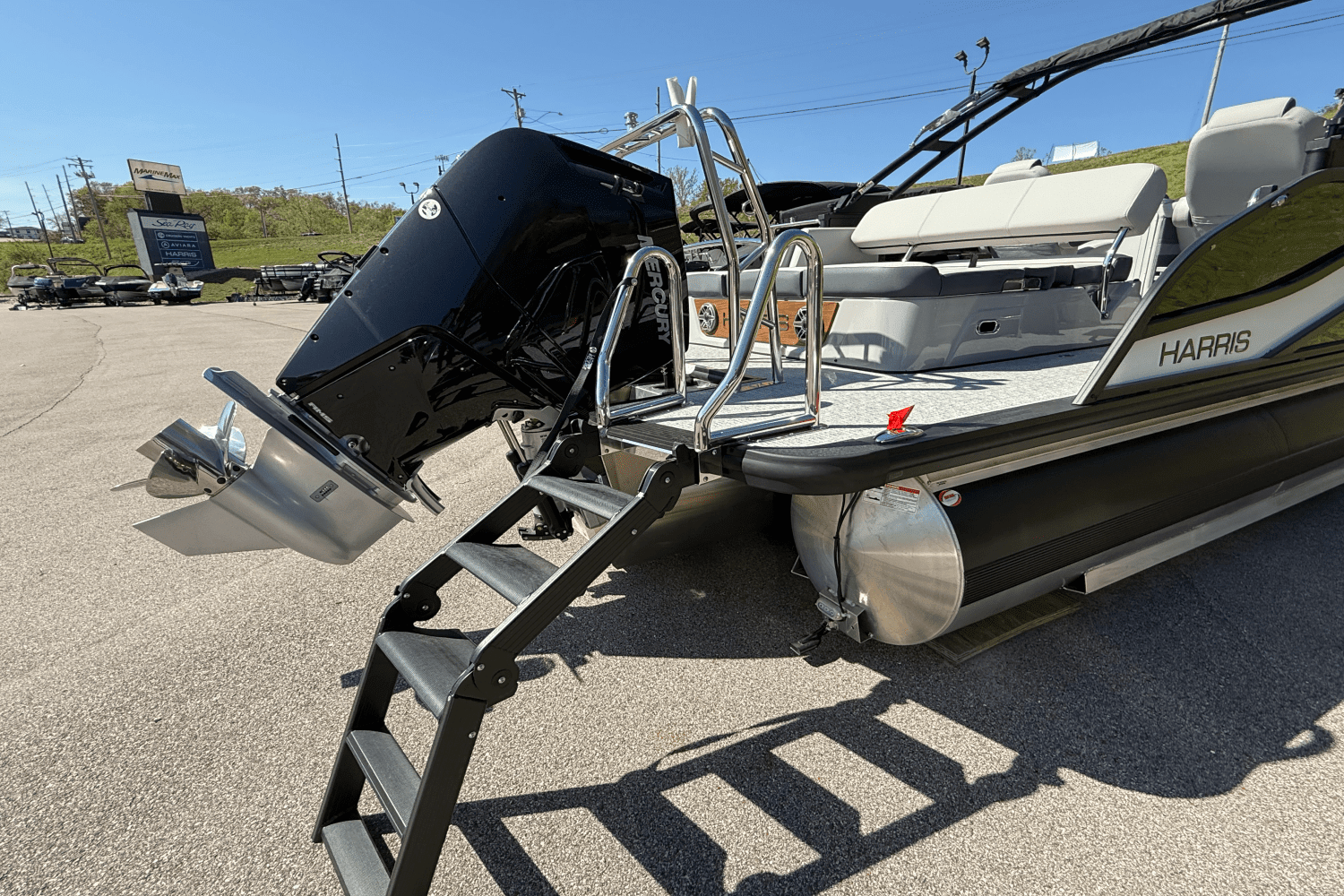 2025 Harris Grand Mariner 250 Image Thumbnail #12