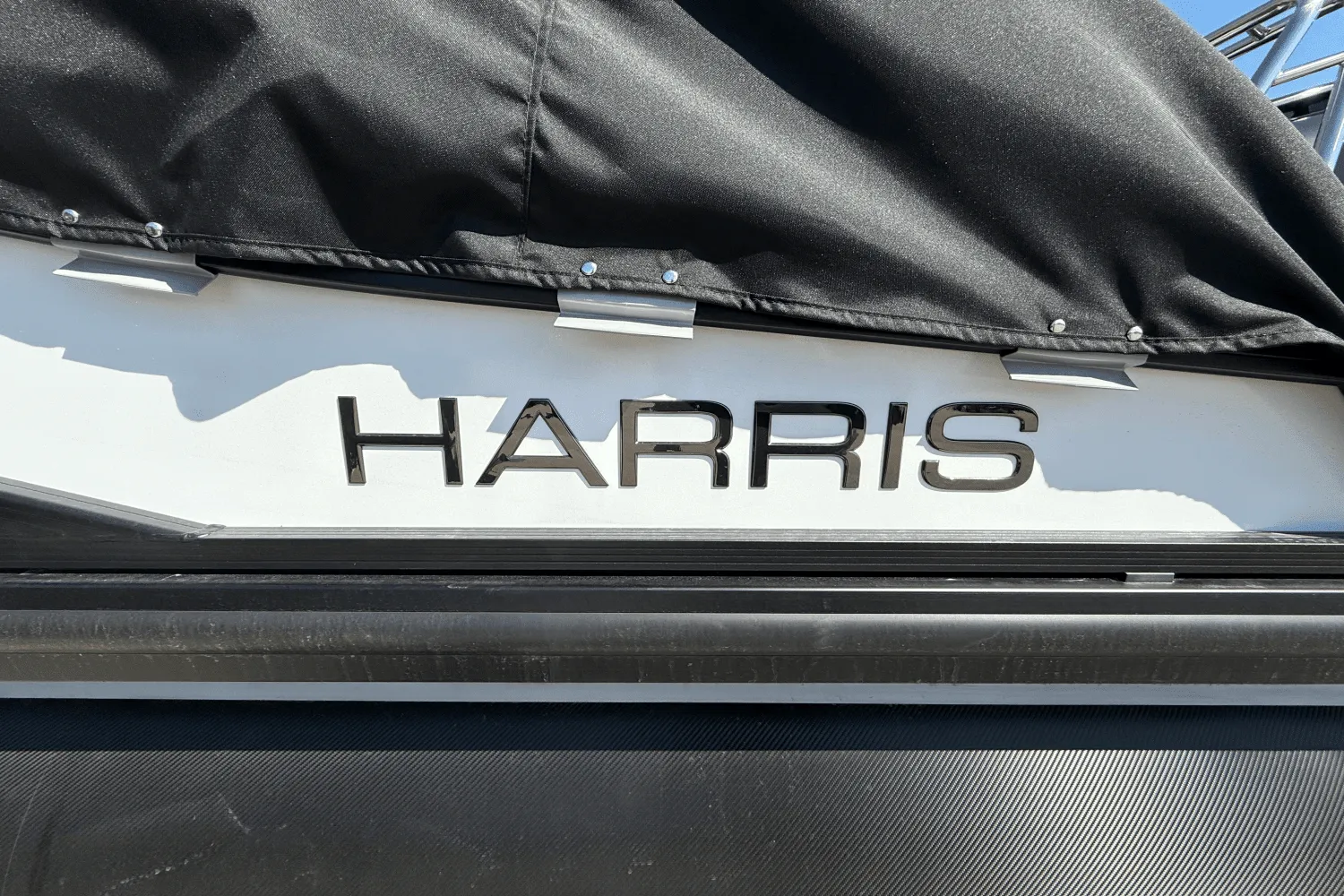 2025 Harris Grand Mariner 250 Image Thumbnail #8