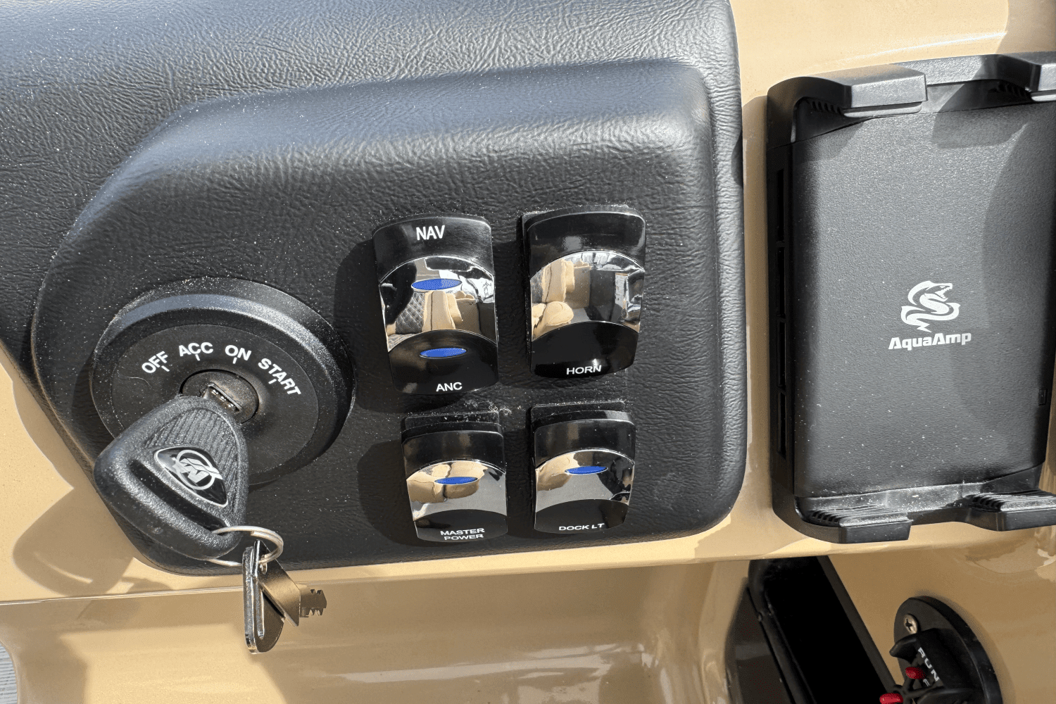 2025 Harris 230 Sunliner Image Thumbnail #9