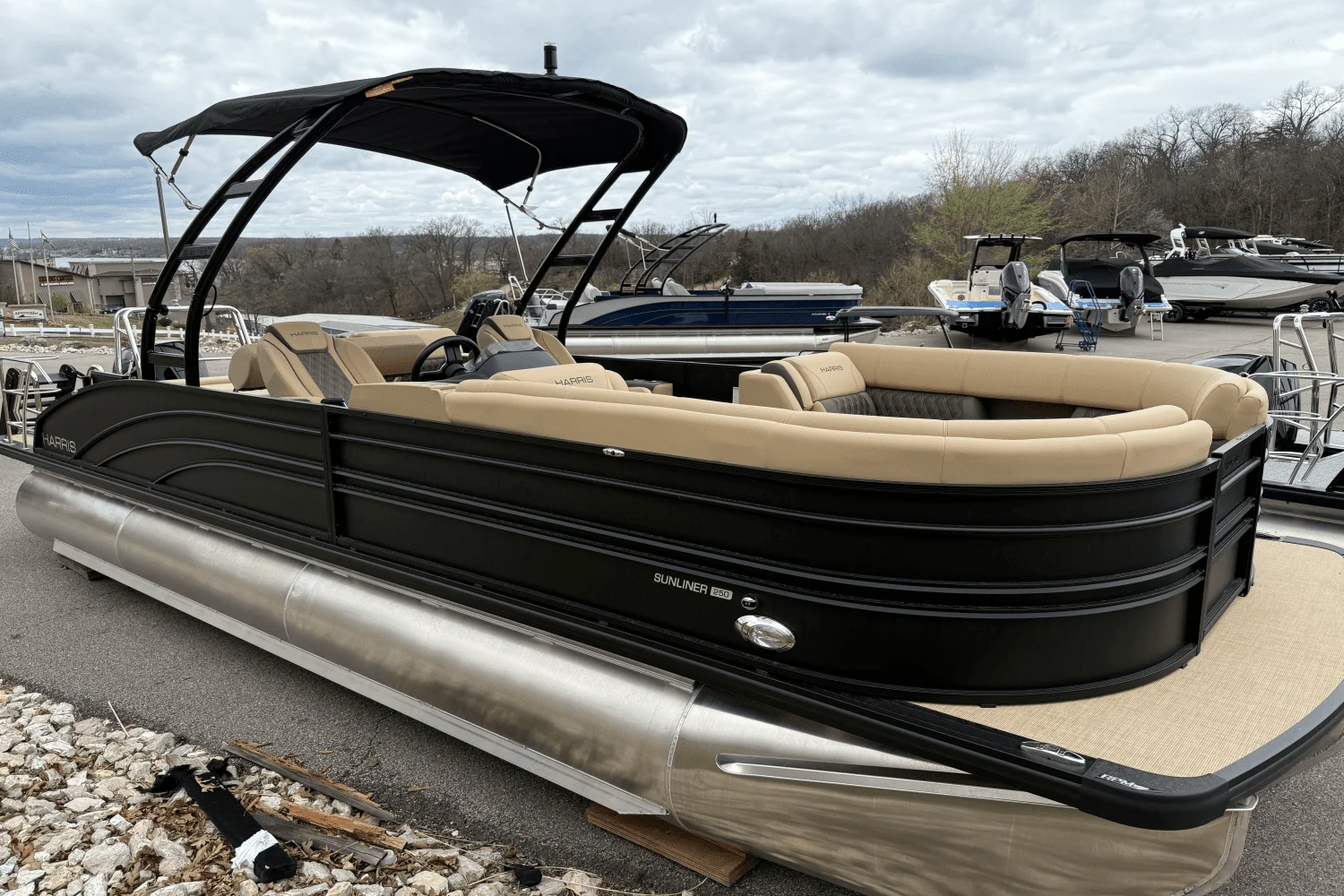 2025 Harris 250 Sunliner Sport Image Thumbnail #1