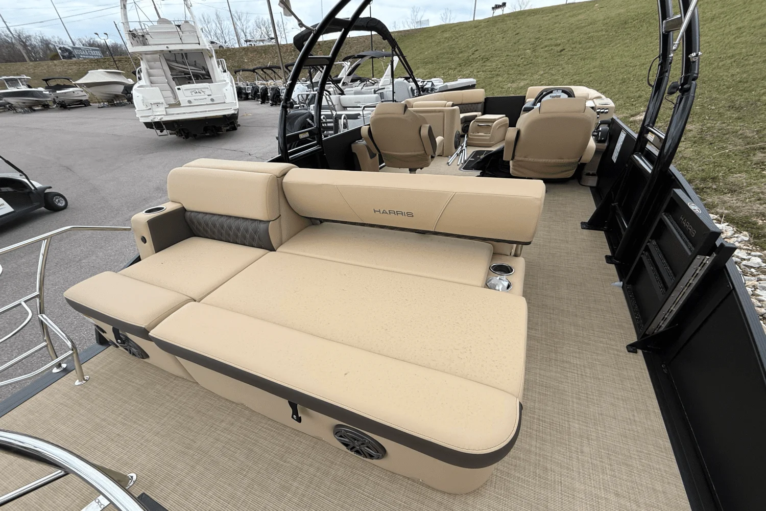 2025 Harris 250 Sunliner Sport Image Thumbnail #8