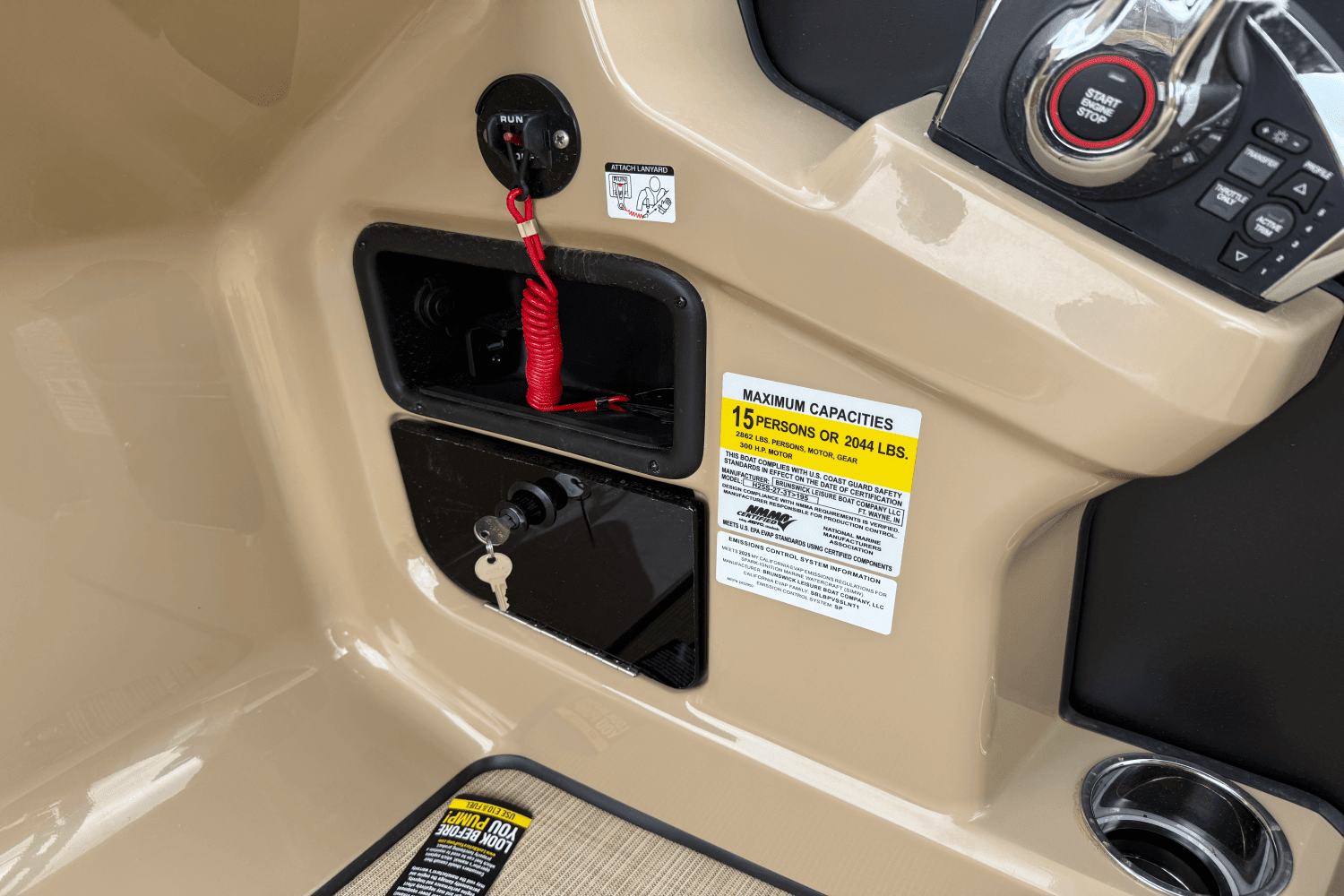 2025 Harris 250 Sunliner Sport Image Thumbnail #4