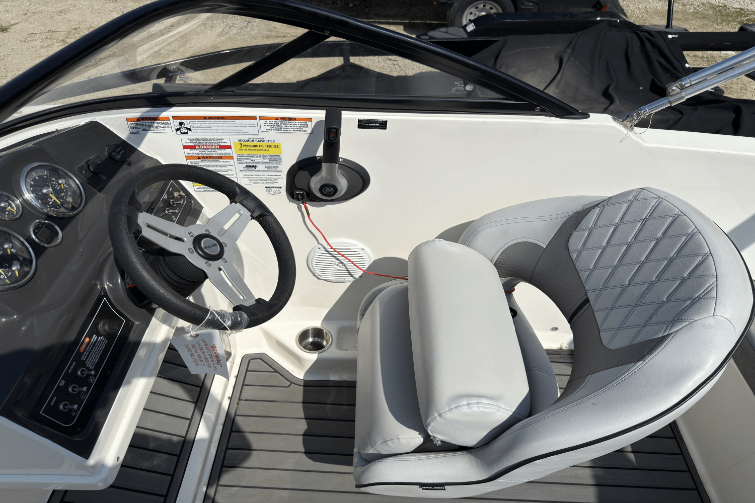 2021 Bayliner VR4 Bowrider I/O Image Thumbnail #9