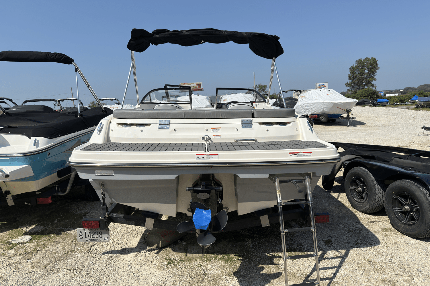 2021 Bayliner VR4 Bowrider I/O Image Thumbnail #2