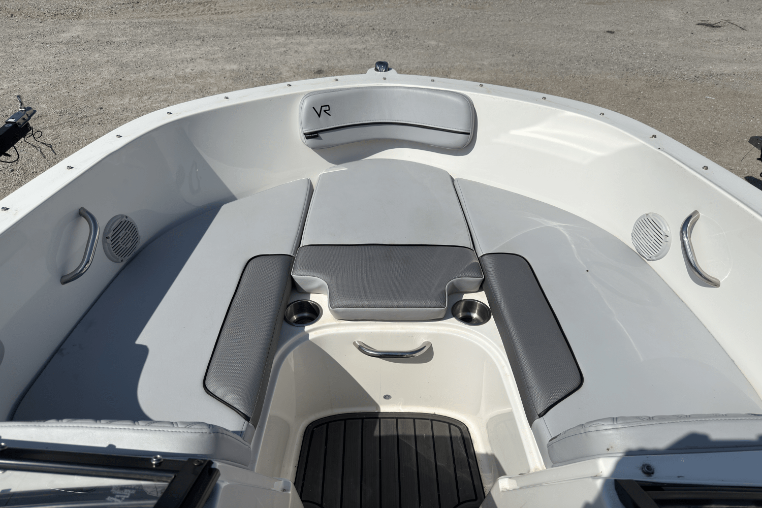 2021 Bayliner VR4 Bowrider I/O Image Thumbnail #11