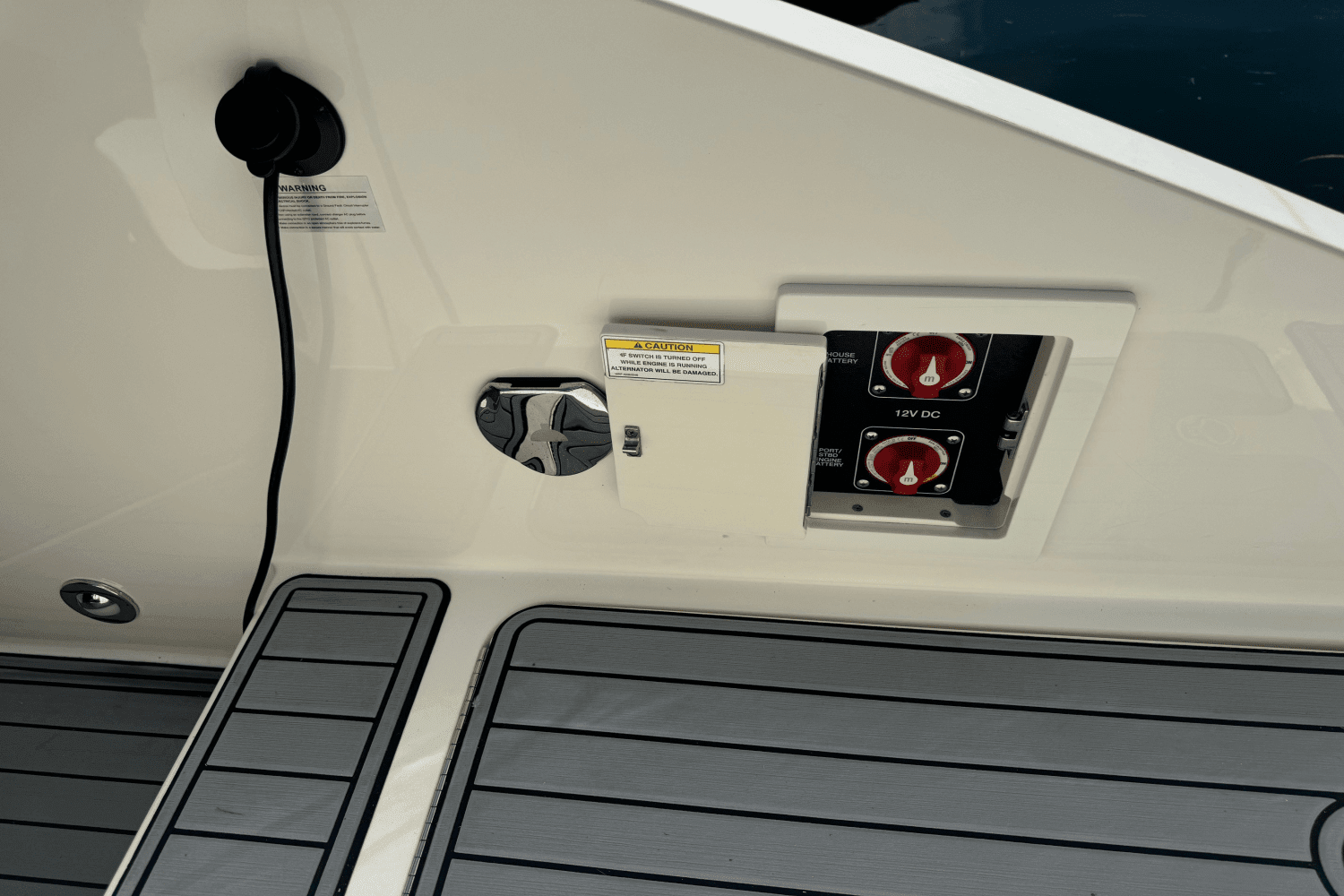 2019 Sea Ray 310 SLX Image Thumbnail #54