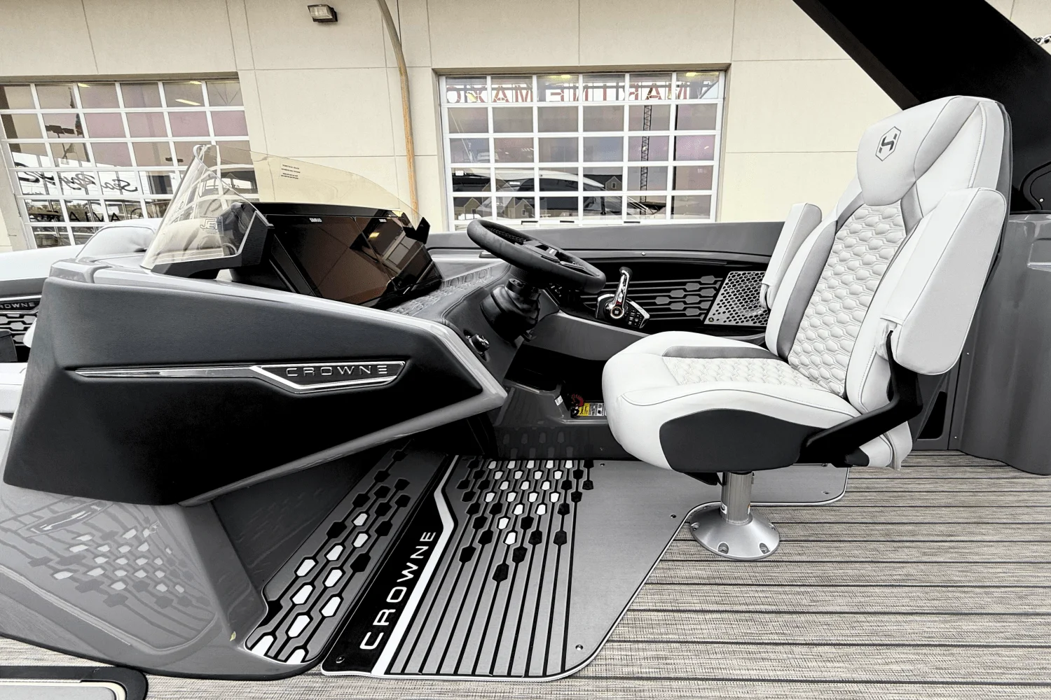 2025 Harris 250 Crowne Image Thumbnail #3