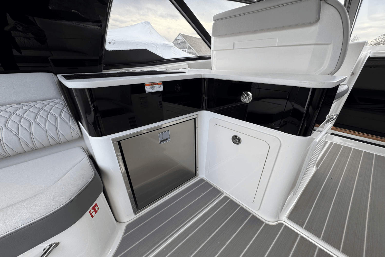 2025 Sea Ray Sundancer 370 Outboard Image Thumbnail #18