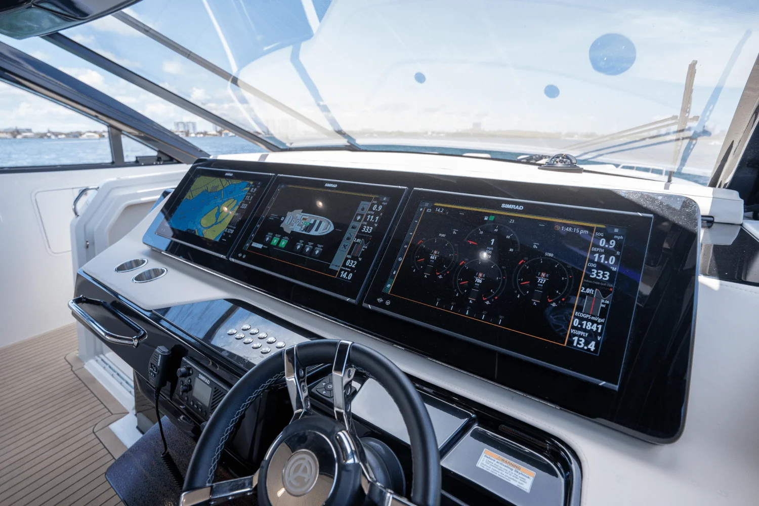 2025 Cruisers Yachts 50 GLS Outboard Image Thumbnail #29