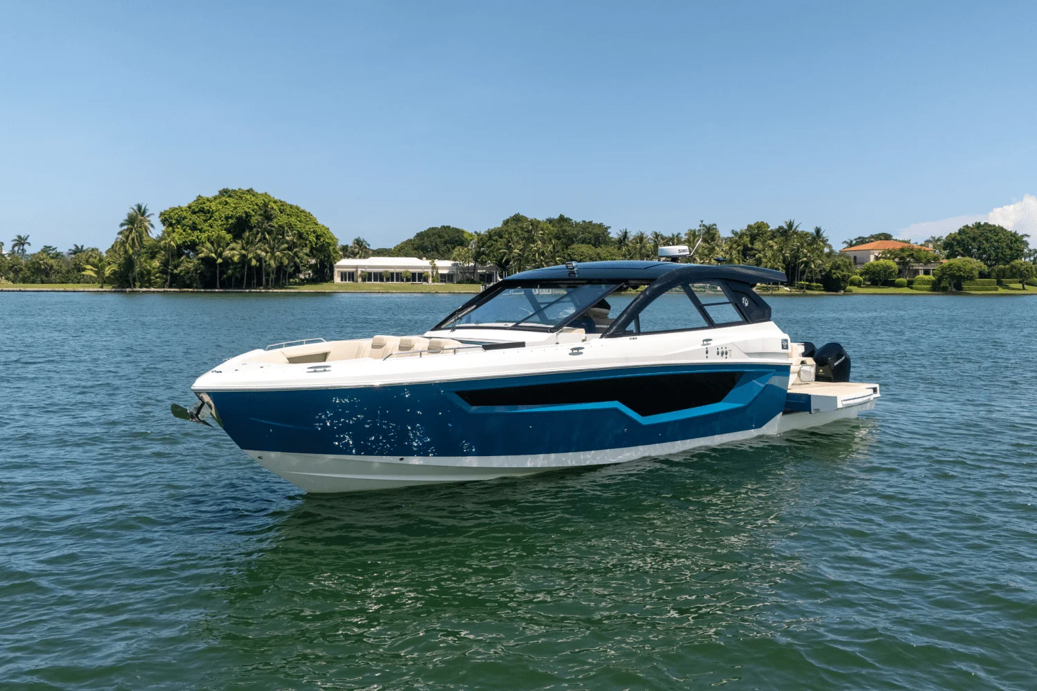 2025 Cruisers Yachts 50 GLS Outboard Image Thumbnail #1