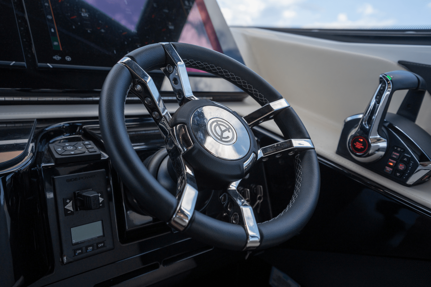 2025 Cruisers Yachts 50 GLS Outboard Image Thumbnail #31