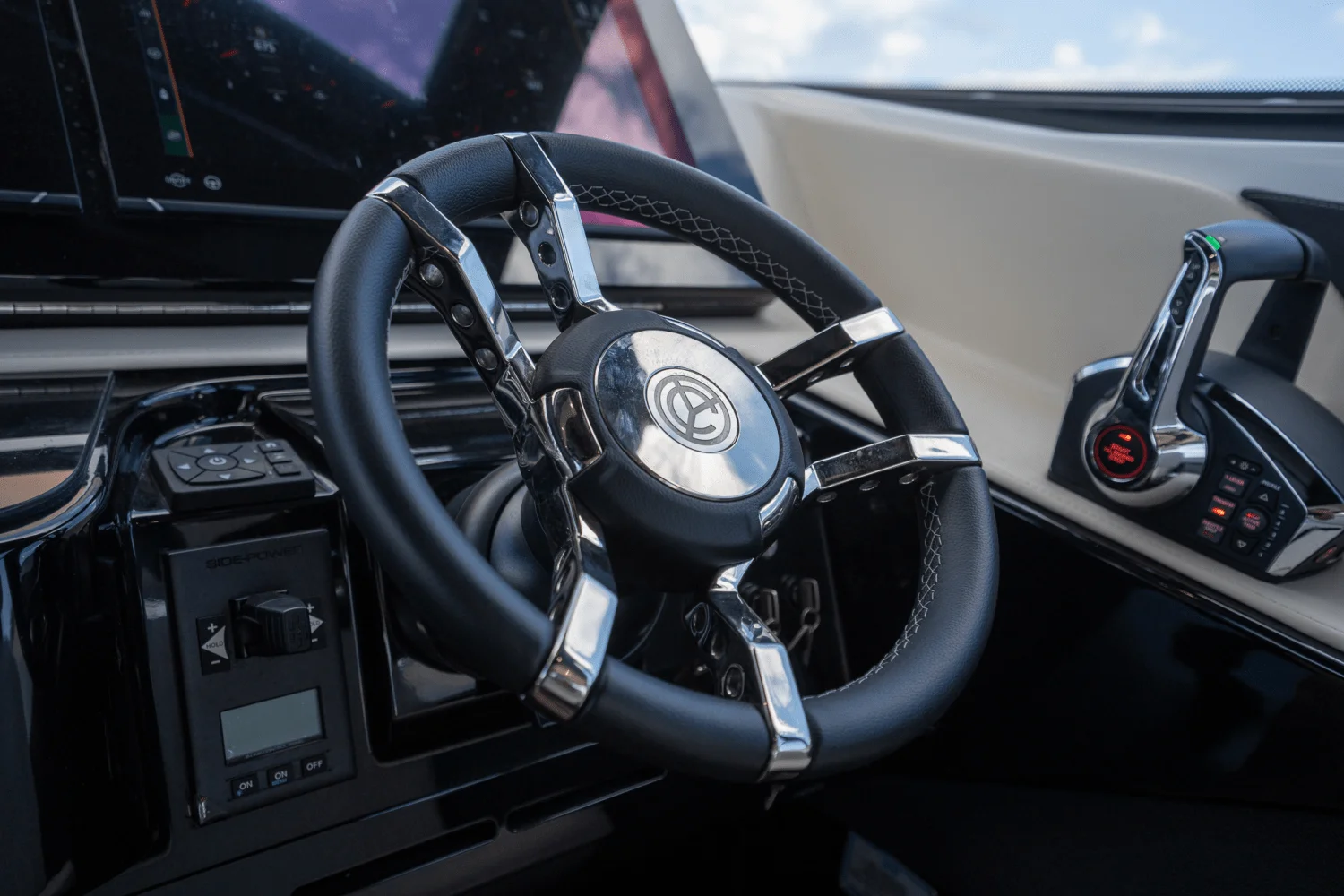 2025 Cruisers Yachts 50 GLS Outboard Image Thumbnail #31