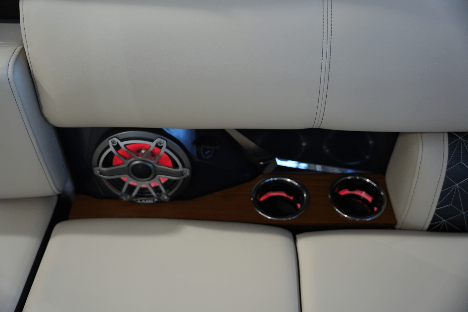 2025 Harris Grand Mariner 250 Image Thumbnail #17