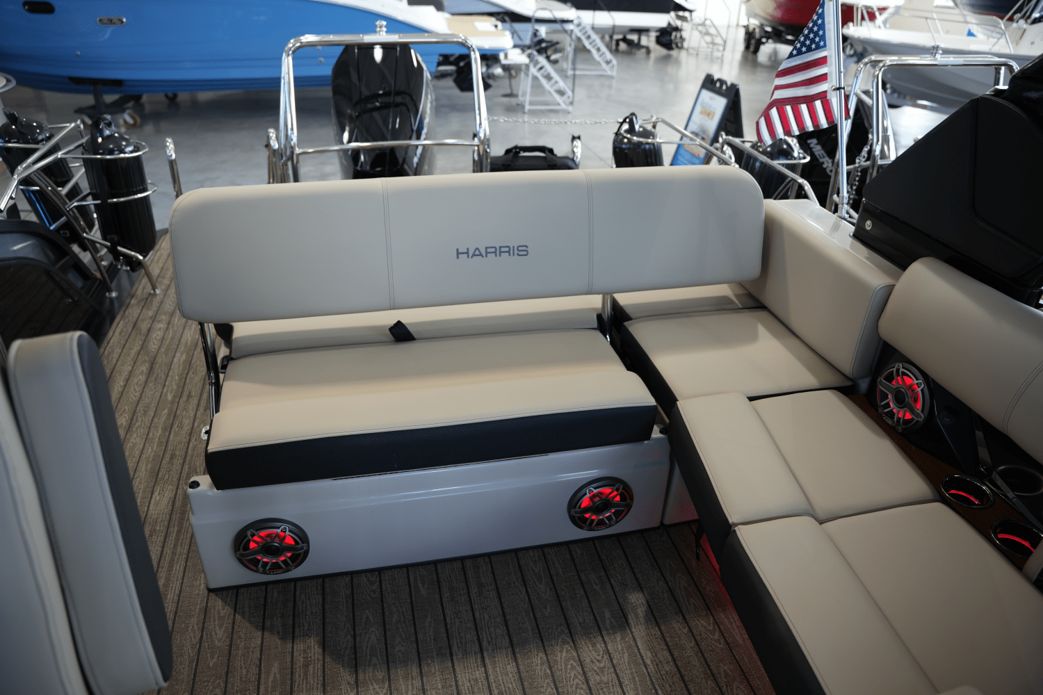 2025 Harris Grand Mariner 250 Image Thumbnail #14
