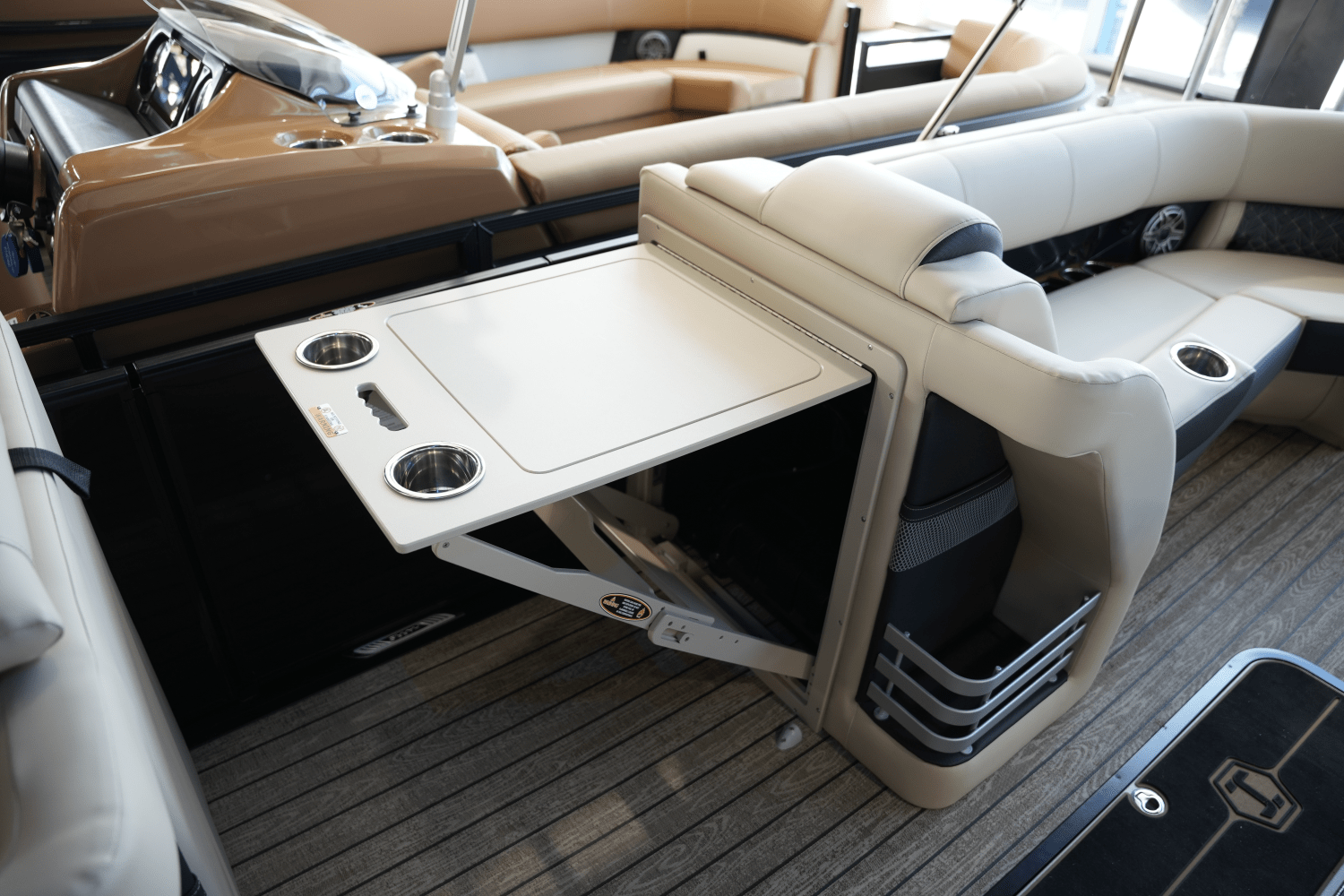 2025 Harris Grand Mariner 250 Image Thumbnail #7