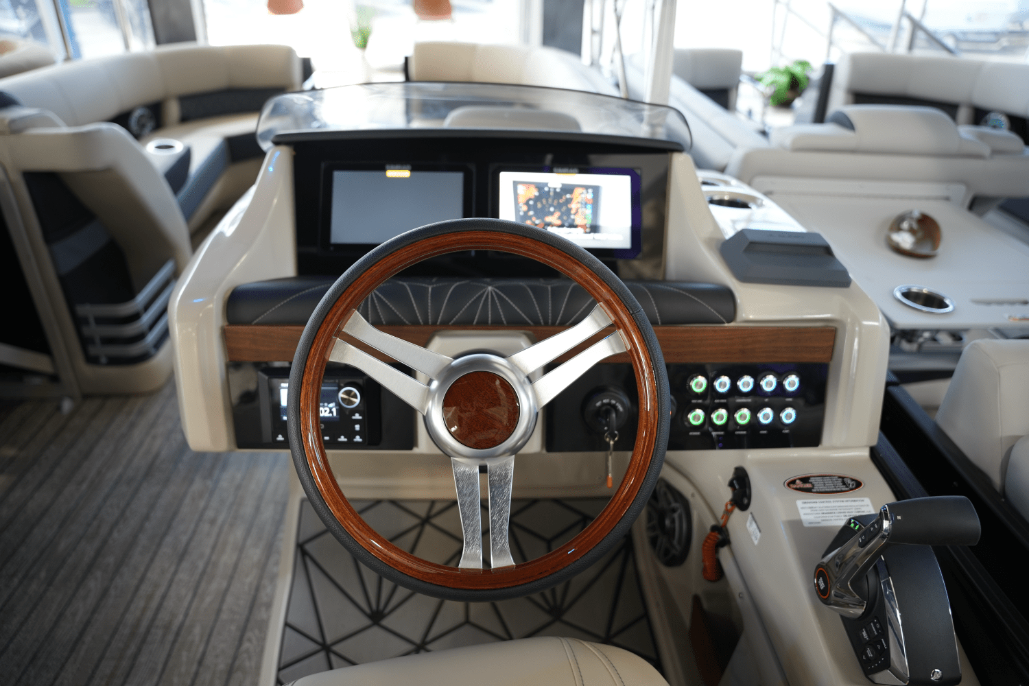 2025 Harris Grand Mariner 250 Image Thumbnail #11