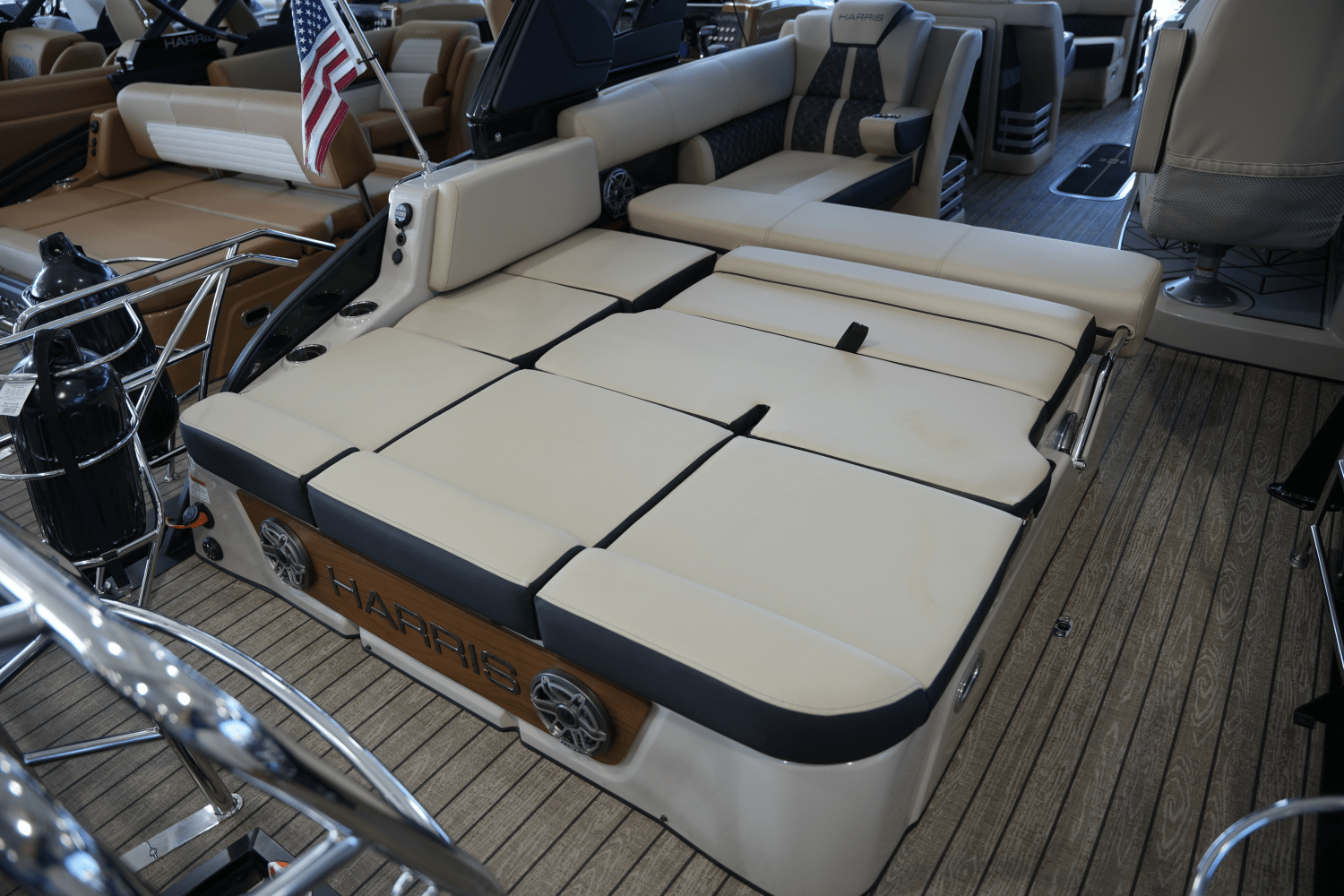 2025 Harris Grand Mariner 250 Image Thumbnail #21
